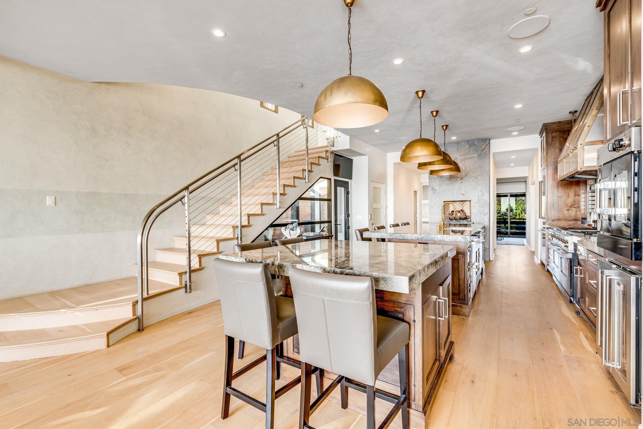 Detail Gallery Image 18 of 54 For 282  Neptune Avenue, Encinitas,  CA 92024 - 5 Beds | 5 Baths