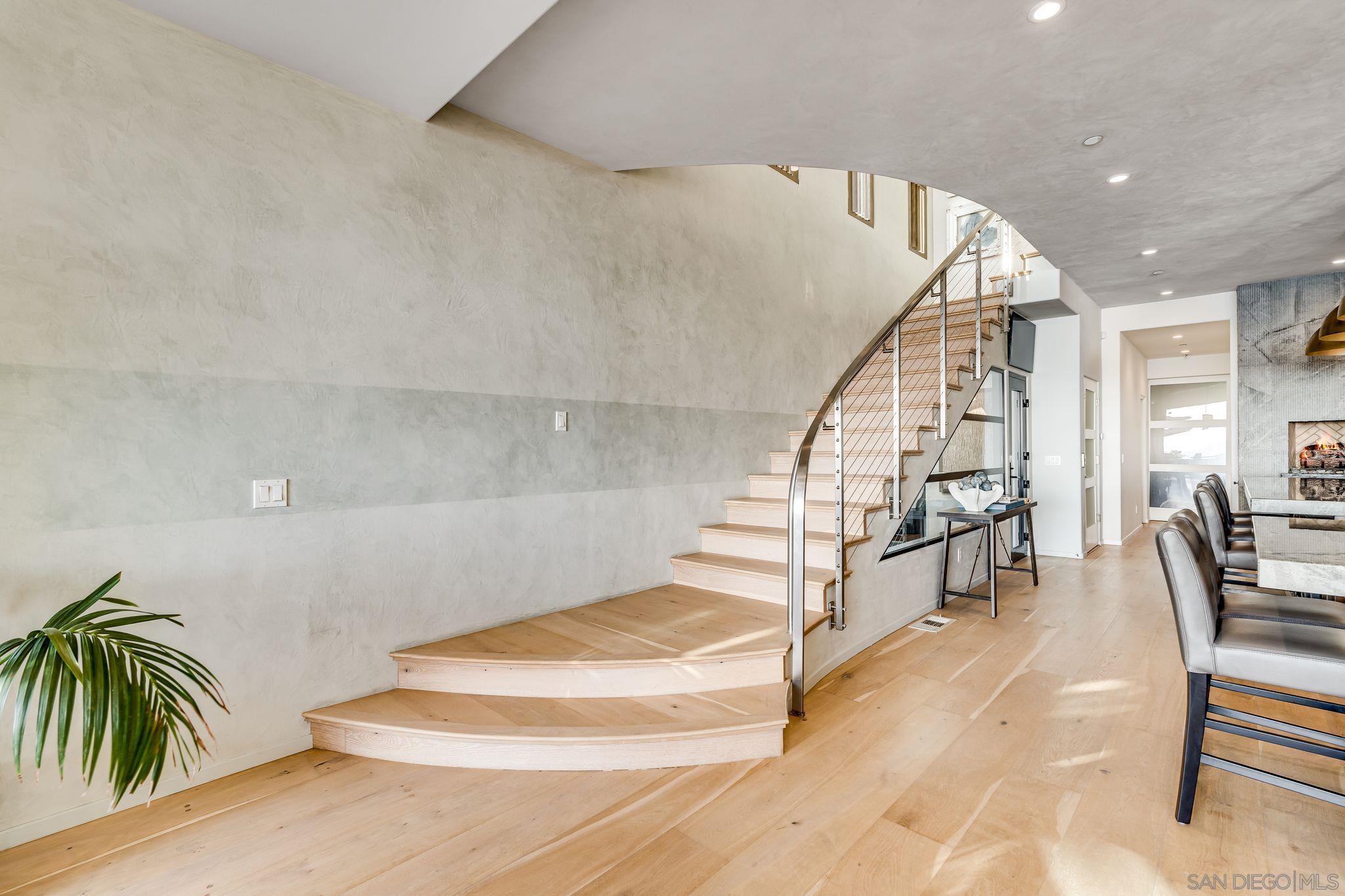 Detail Gallery Image 24 of 54 For 282  Neptune Avenue, Encinitas,  CA 92024 - 5 Beds | 5 Baths