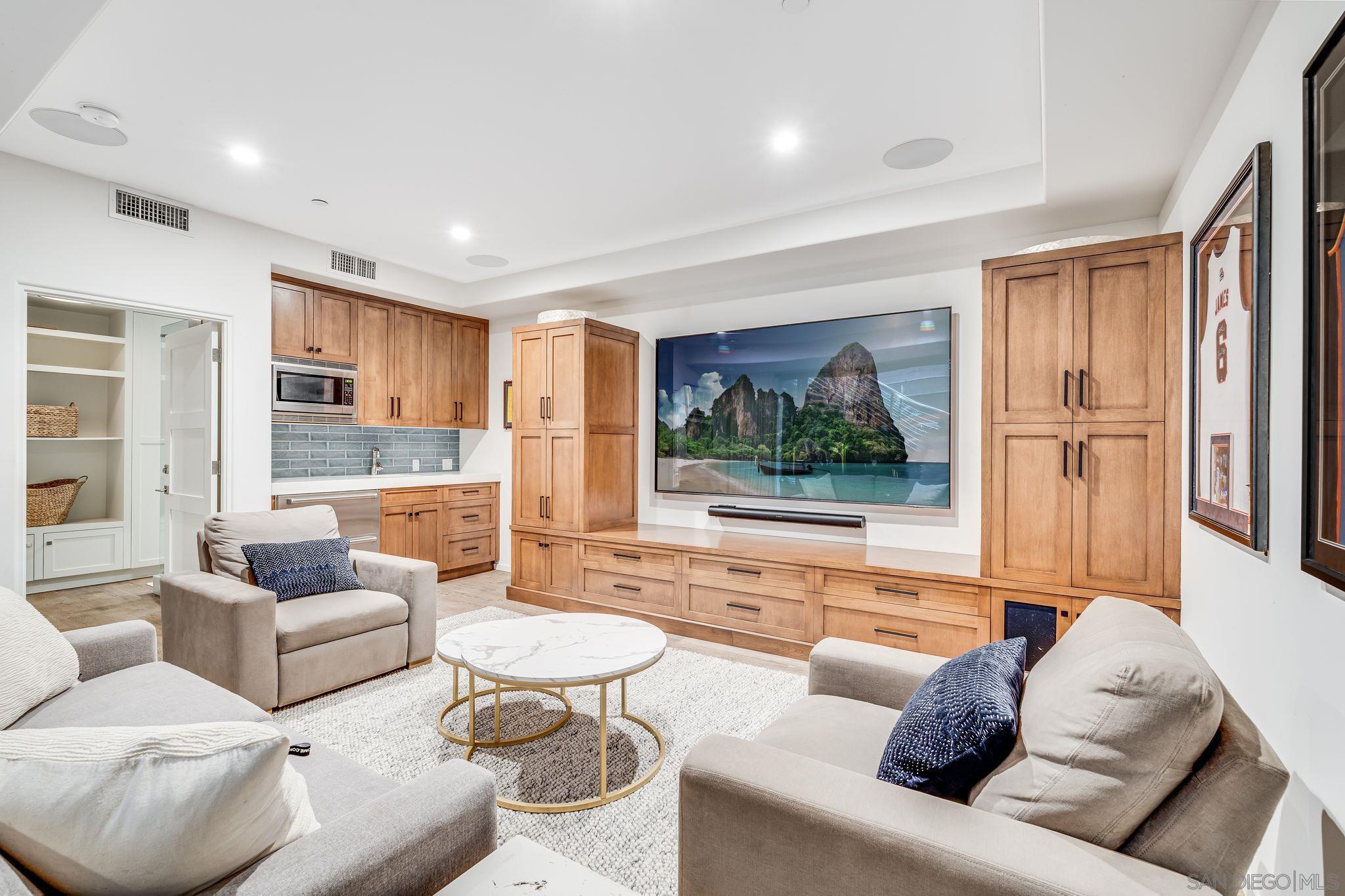 Detail Gallery Image 46 of 54 For 282  Neptune Avenue, Encinitas,  CA 92024 - 5 Beds | 5 Baths