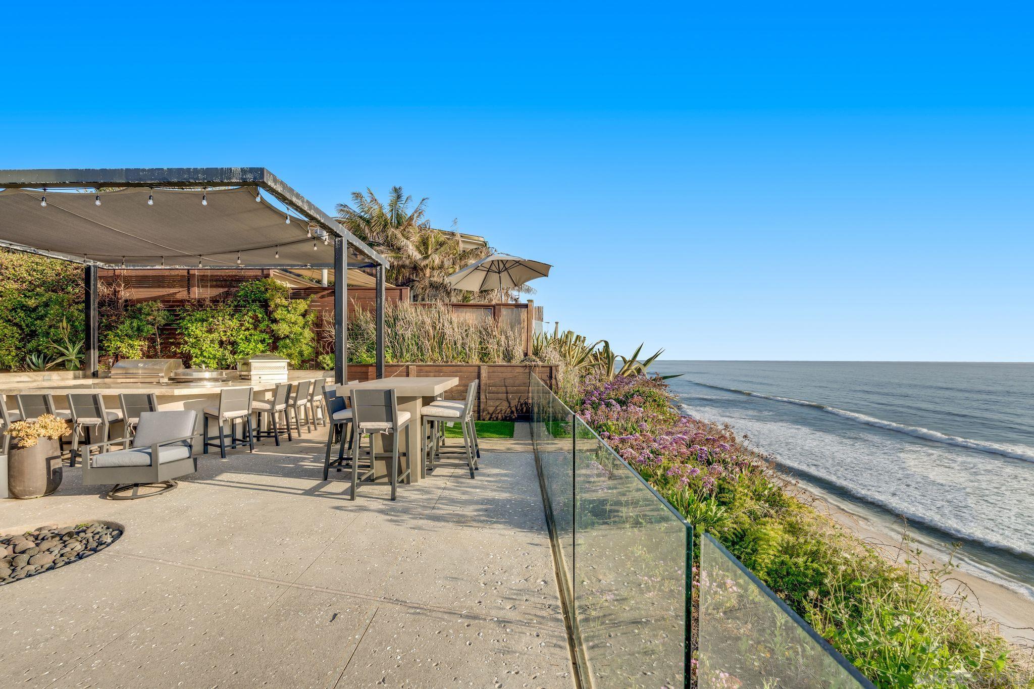 Detail Gallery Image 9 of 54 For 282  Neptune Avenue, Encinitas,  CA 92024 - 5 Beds | 5 Baths