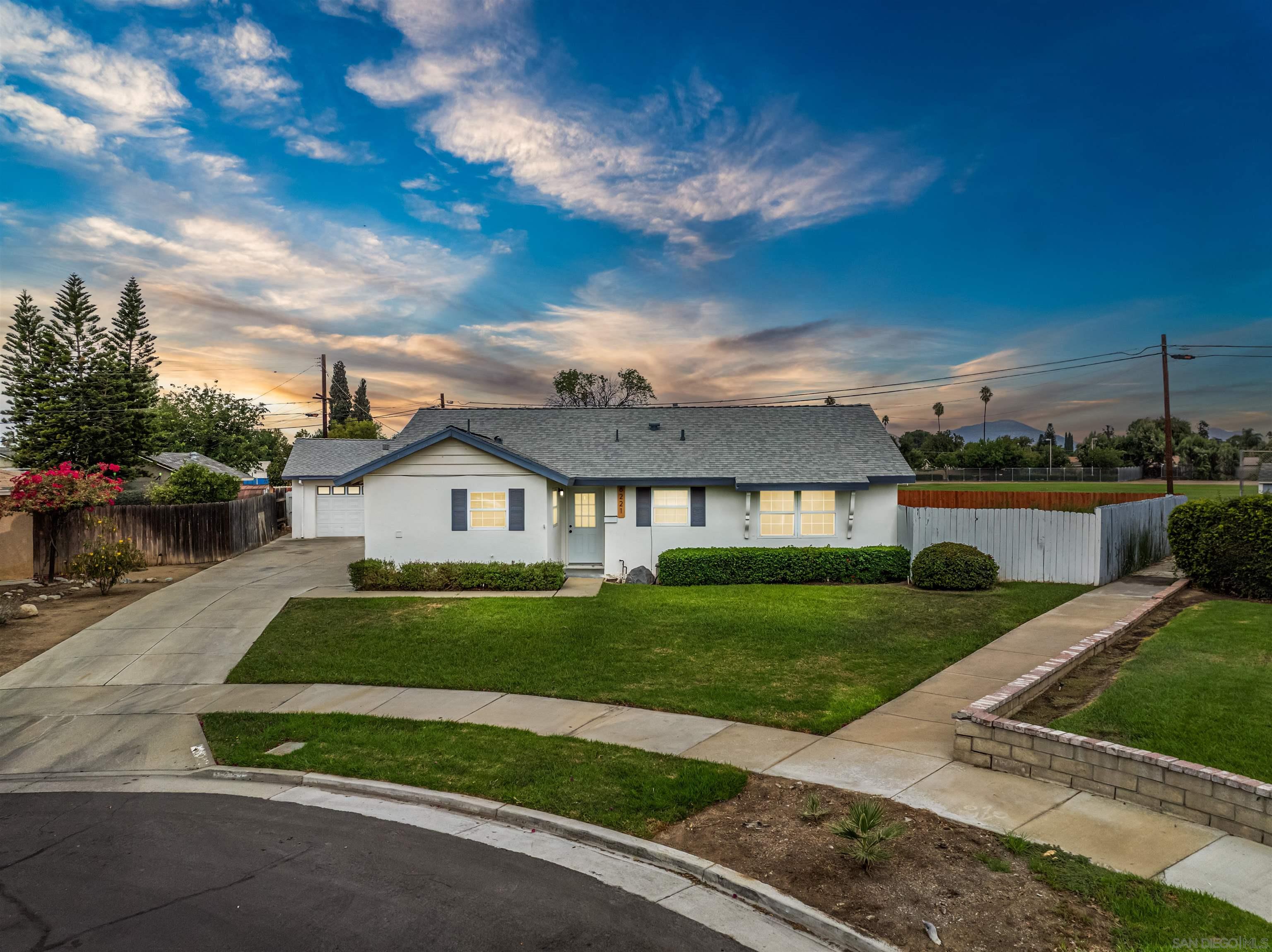 Front Image Thumbnail for SD250040263