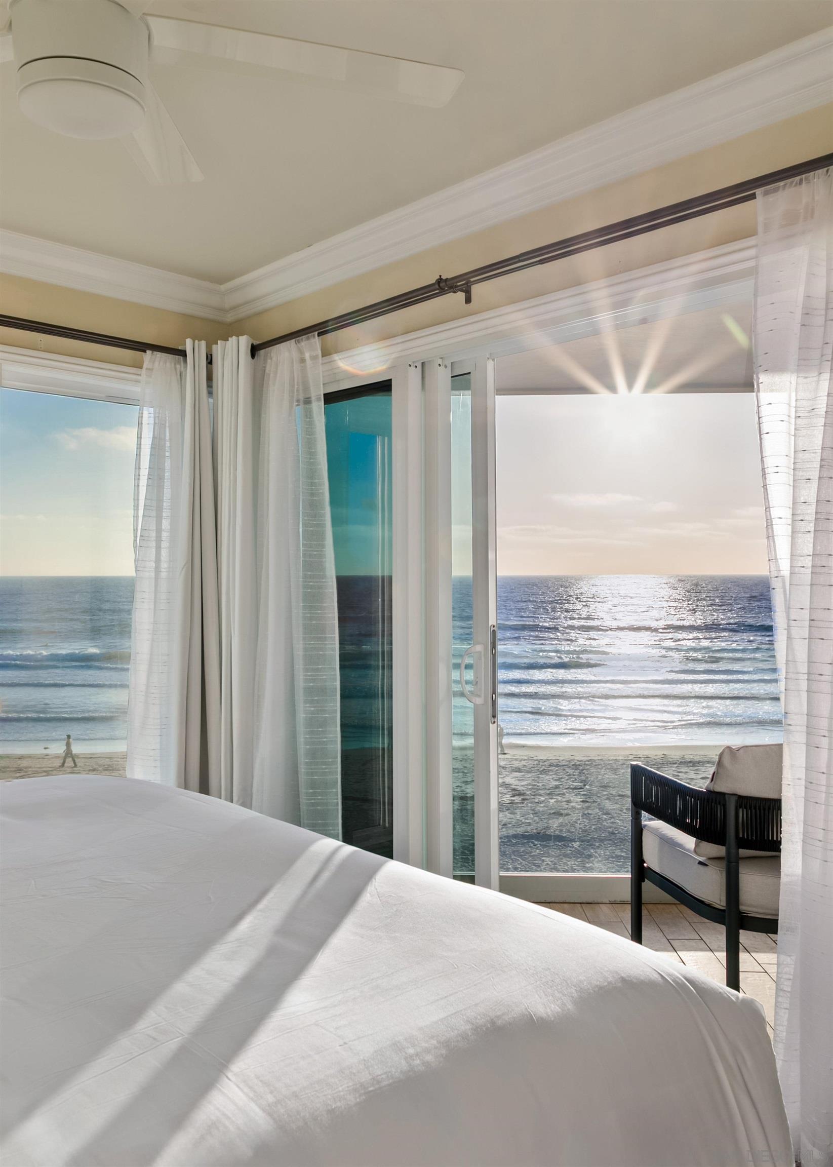 Detail Gallery Image 31 of 38 For 3285  Ocean Front Walk  3, San Diego,  CA 92109 - 2 Beds | 2 Baths