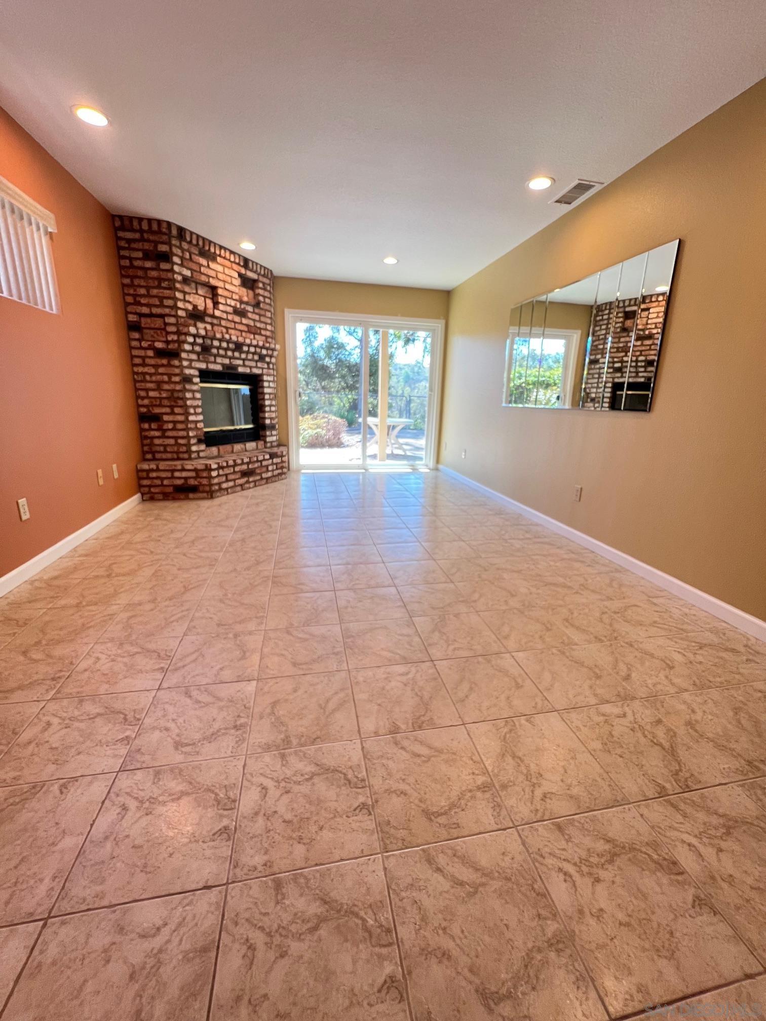 Detail Gallery Image 5 of 37 For 11787  La Colina Road, San Diego,  CA 92131 - 4 Beds | 2 Baths