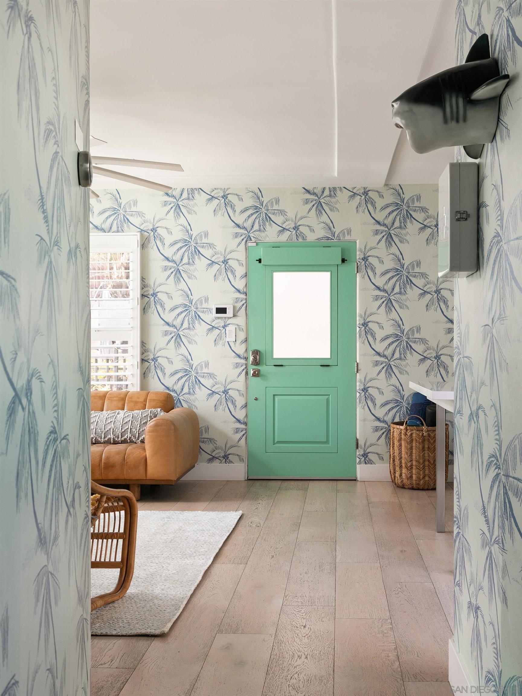 Detail Gallery Image 12 of 35 For 805  Brighton Court, San Diego,  CA 92109 - 3 Beds | 2 Baths