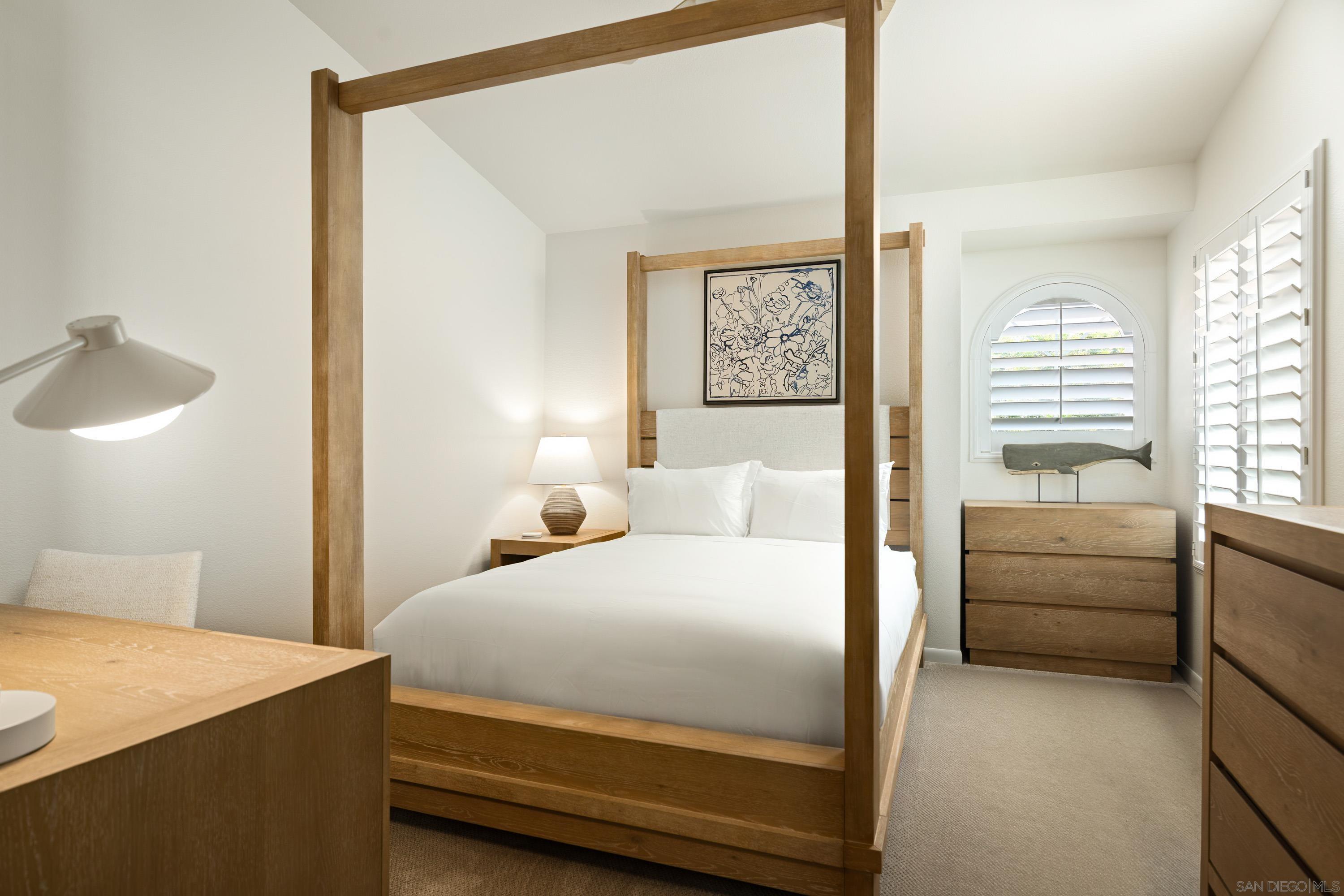 Detail Gallery Image 14 of 29 For 3854  Crestone Place, San Diego,  CA 92130 - 2 Beds | 2 Baths