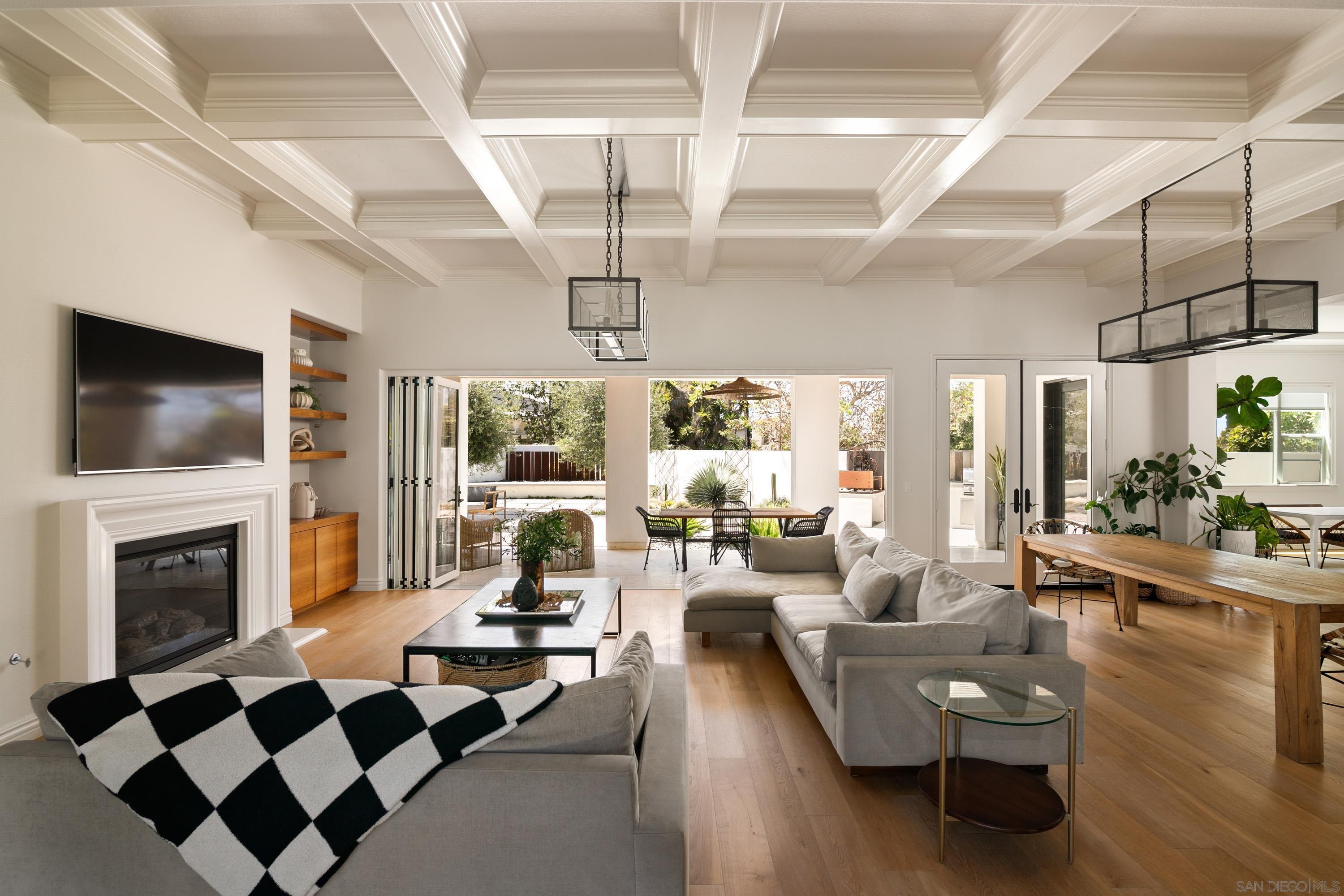 Front Image Thumbnail for SD250040272