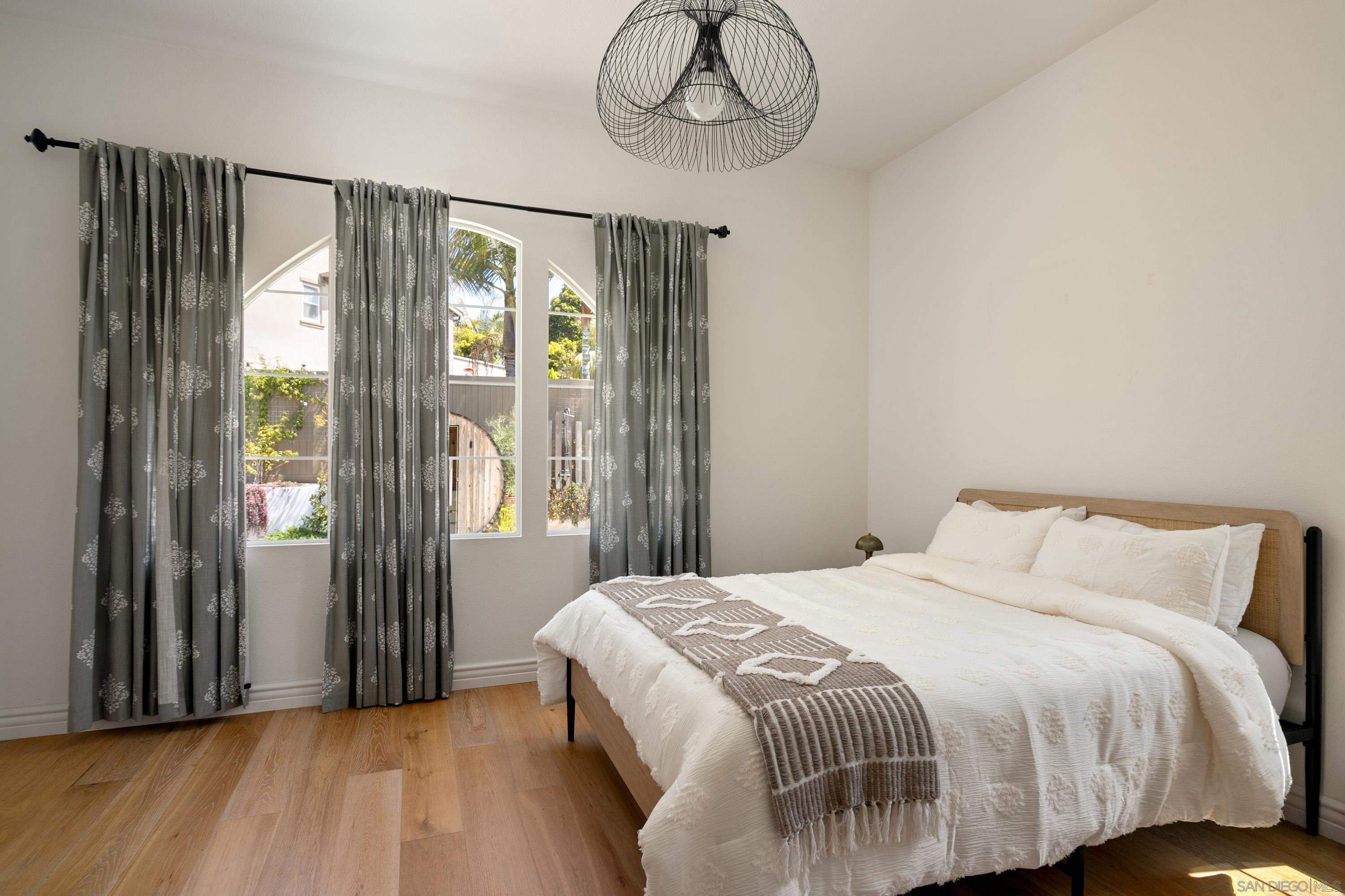 Detail Gallery Image 28 of 34 For 809  Sandy Court, Encinitas,  CA 92024 - 4 Beds | 3/1 Baths