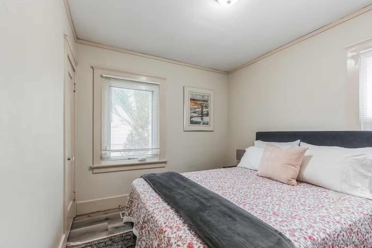 Detail Gallery Image 12 of 21 For 2147  Guizot, San Diego,  CA 92107 - 2 Beds | 1 Baths