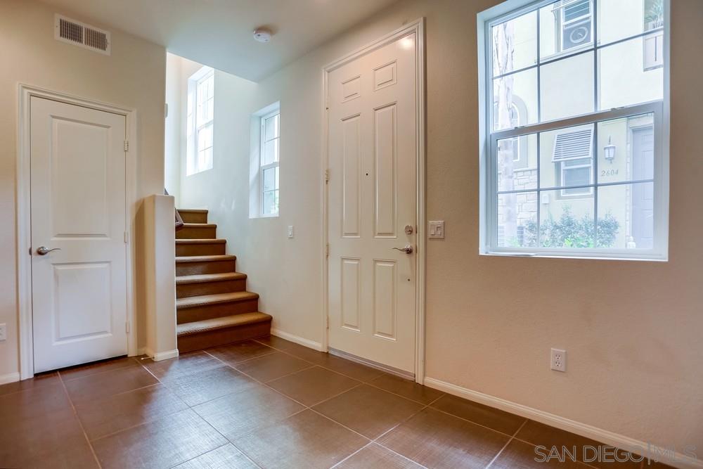 Detail Gallery Image 13 of 23 For 2623  Rawhide Ln, San Marcos,  CA 92078 - 3 Beds | 2/1 Baths