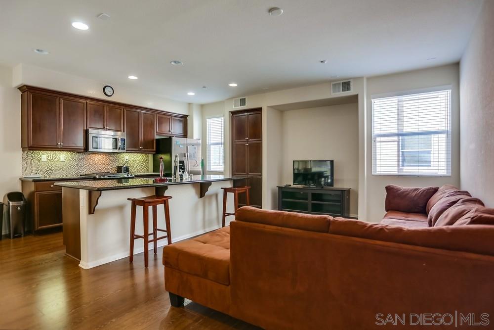 Detail Gallery Image 5 of 23 For 2623  Rawhide Ln, San Marcos,  CA 92078 - 3 Beds | 2/1 Baths