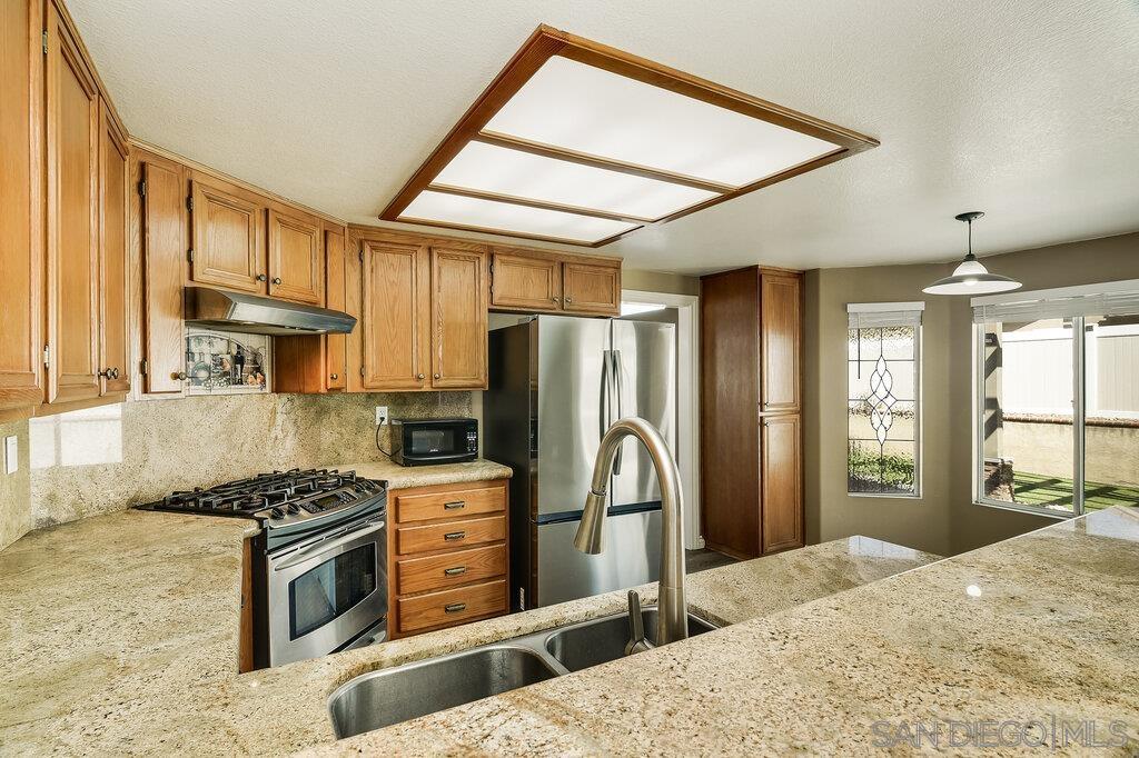 Detail Gallery Image 13 of 50 For 11212  Callio Way, Lakeside,  CA 92040 - 3 Beds | 2/1 Baths