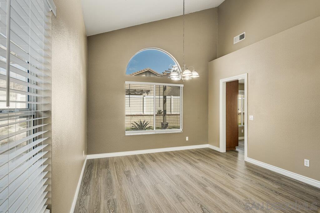 Detail Gallery Image 9 of 50 For 11212  Callio Way, Lakeside,  CA 92040 - 3 Beds | 2/1 Baths
