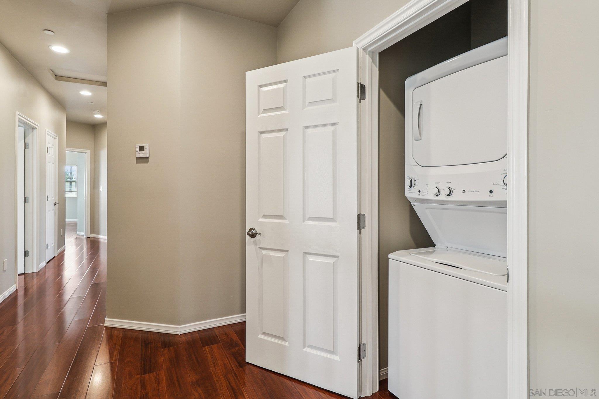 Detail Gallery Image 21 of 57 For 859  Florida St, Imperial Beach,  CA 91932 - 7 Beds | 5 Baths