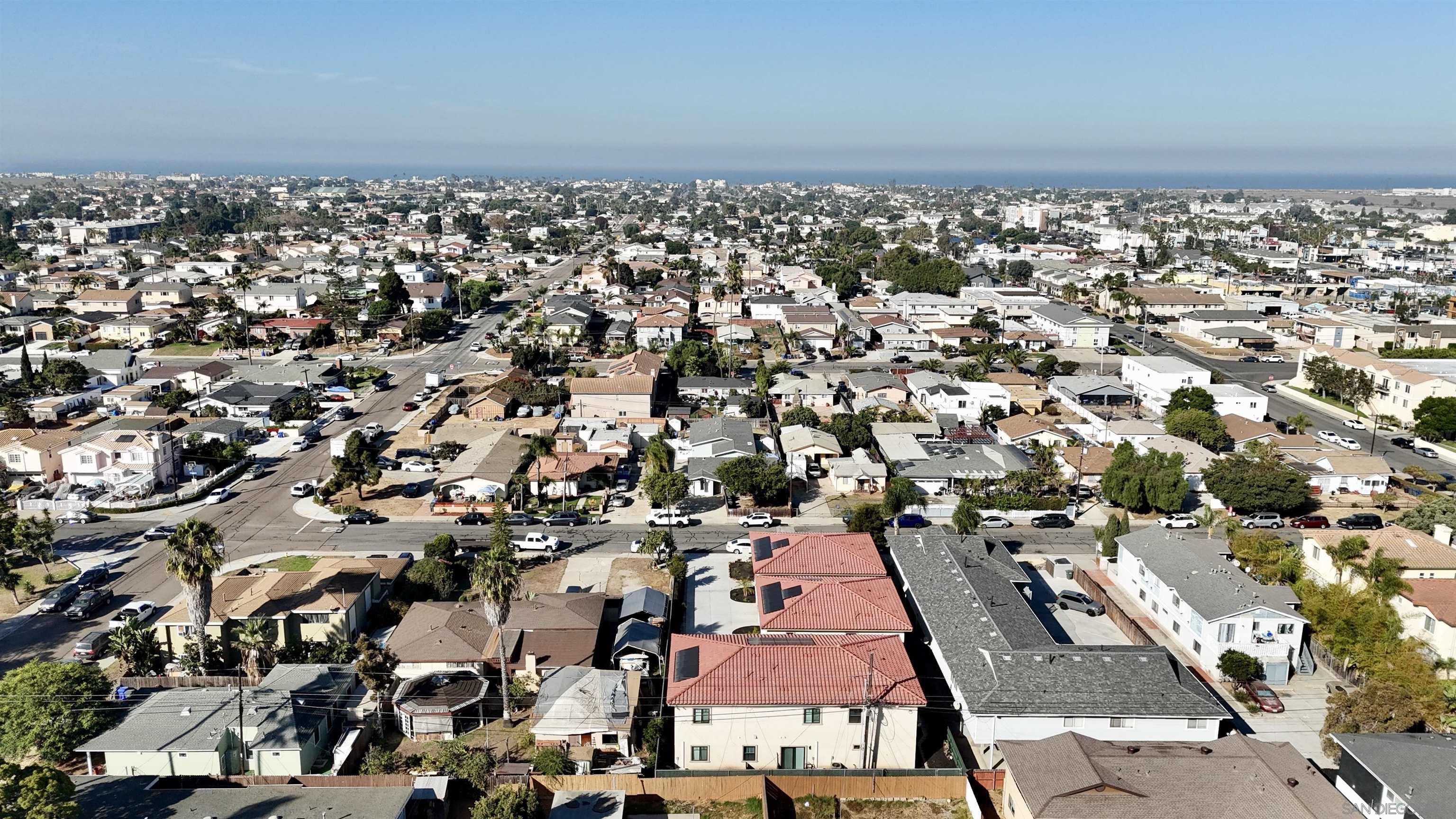 Detail Gallery Image 4 of 57 For 859  Florida St, Imperial Beach,  CA 91932 - 7 Beds | 5 Baths