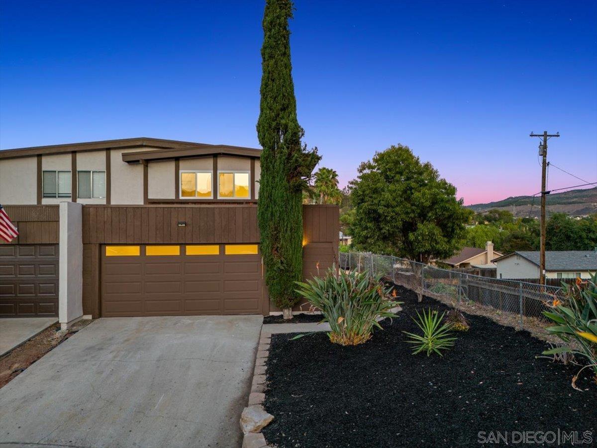 Detail Gallery Image 2 of 58 For 13259  Saddle Ridge Rd, Lakeside,  CA 92040 - 4 Beds | 2 Baths