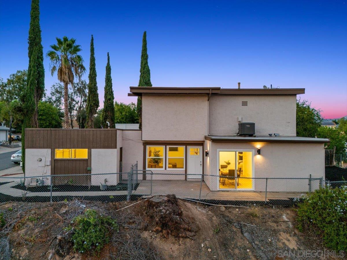 Detail Gallery Image 6 of 58 For 13259  Saddle Ridge Rd, Lakeside,  CA 92040 - 4 Beds | 2 Baths