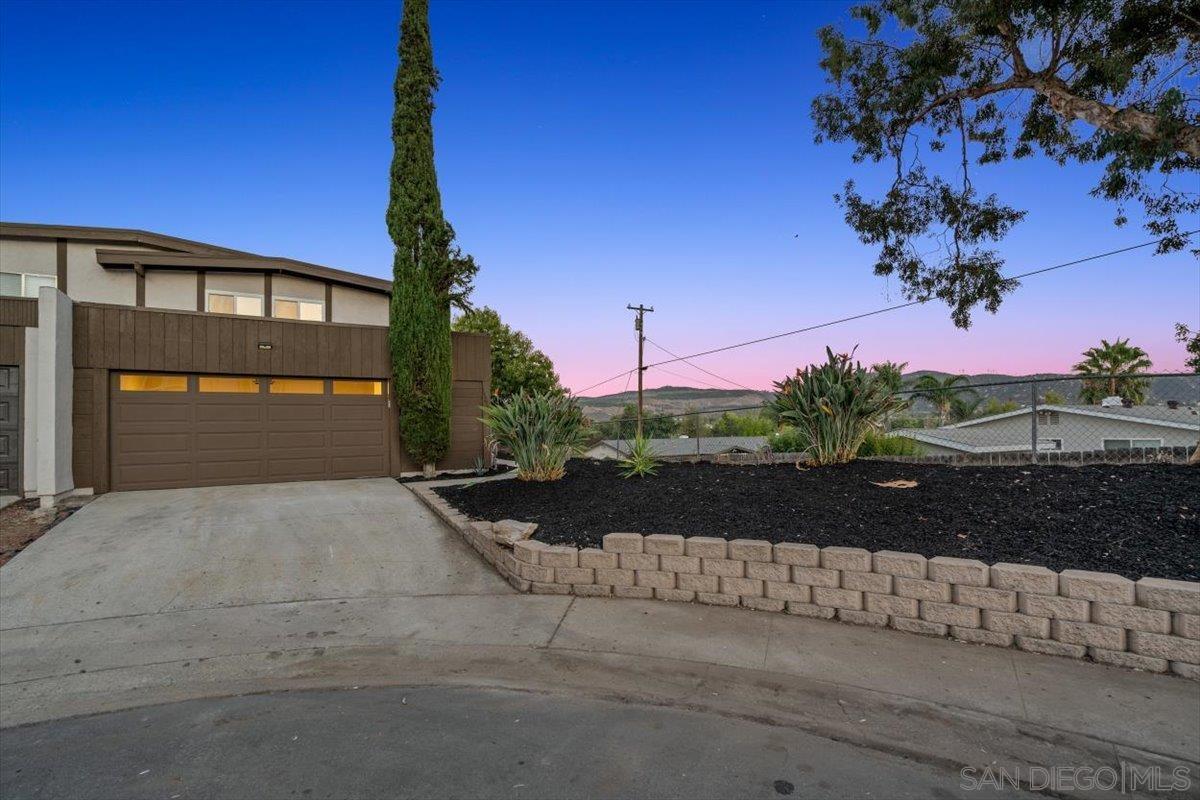 Detail Gallery Image 8 of 58 For 13259  Saddle Ridge Rd, Lakeside,  CA 92040 - 4 Beds | 2 Baths