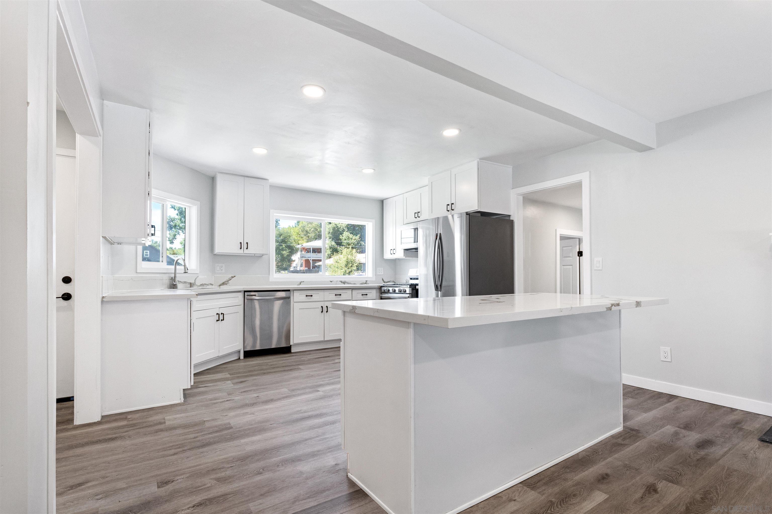 Detail Gallery Image 6 of 33 For 720  Gough Ave, Templeton,  CA 93465 - 5 Beds | 3 Baths