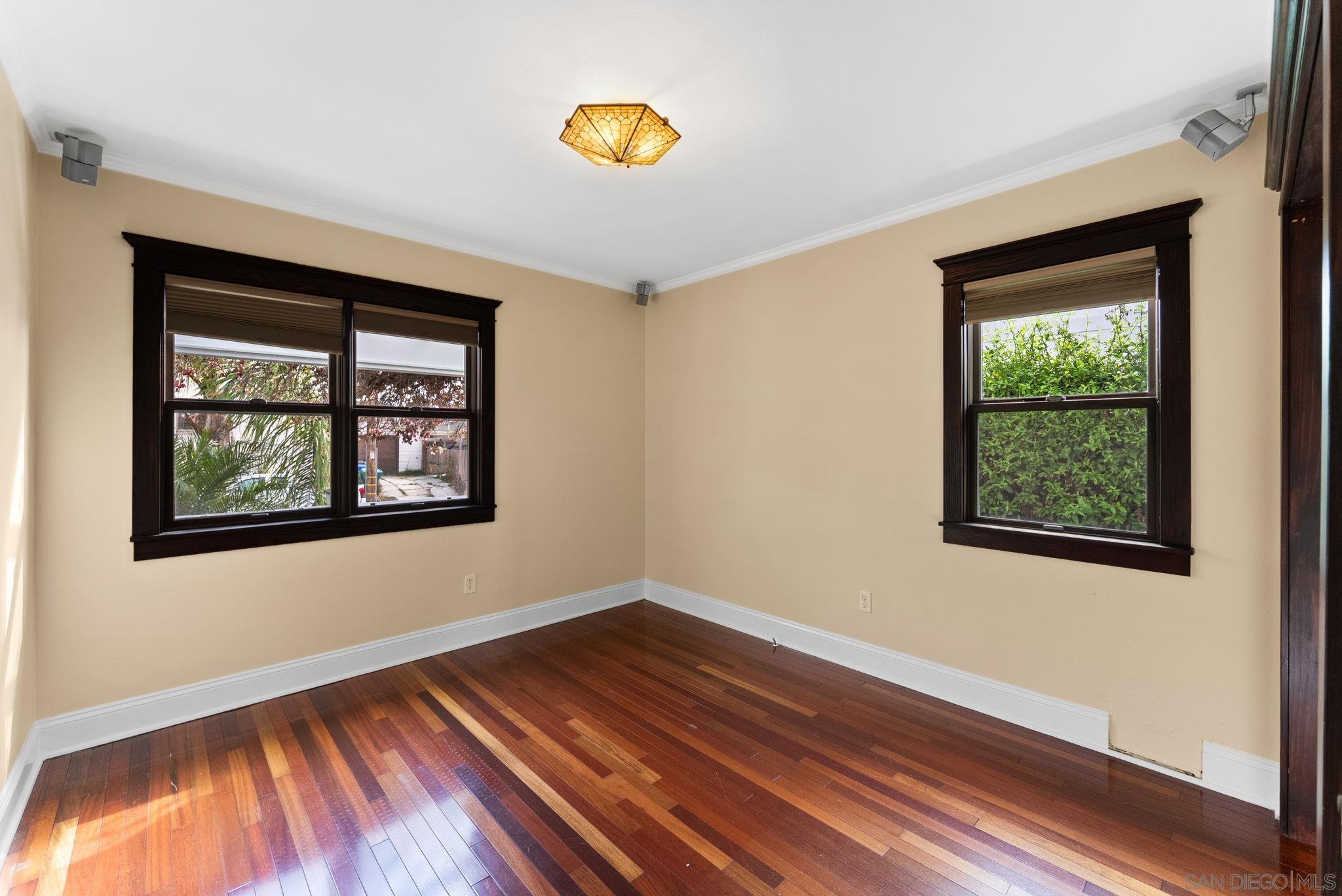 Detail Gallery Image 15 of 19 For 3330  Collier Ave  1, San Diego,  CA 92116 - 3 Beds | 2 Baths