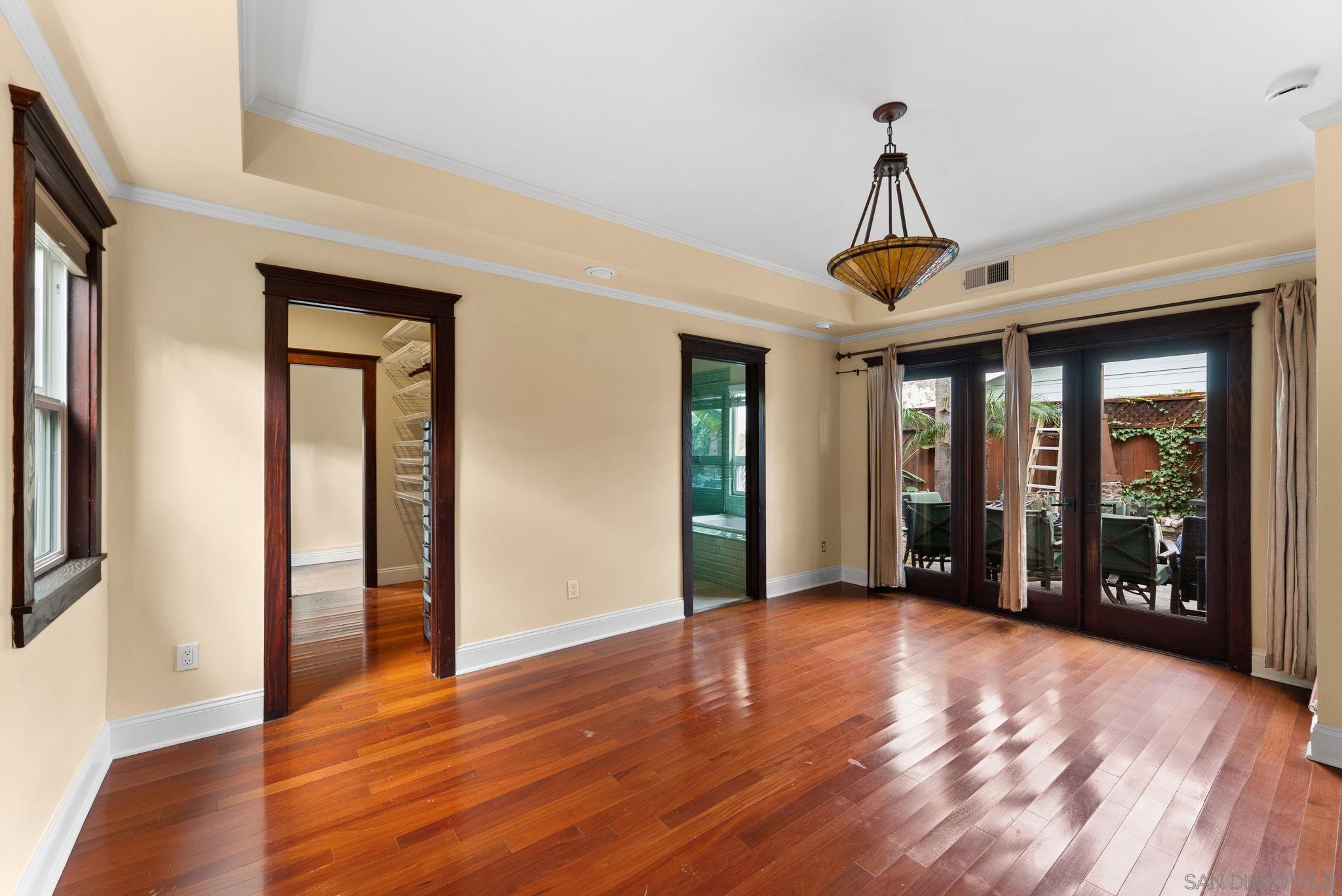 Detail Gallery Image 7 of 19 For 3330  Collier Ave  1, San Diego,  CA 92116 - 3 Beds | 2 Baths