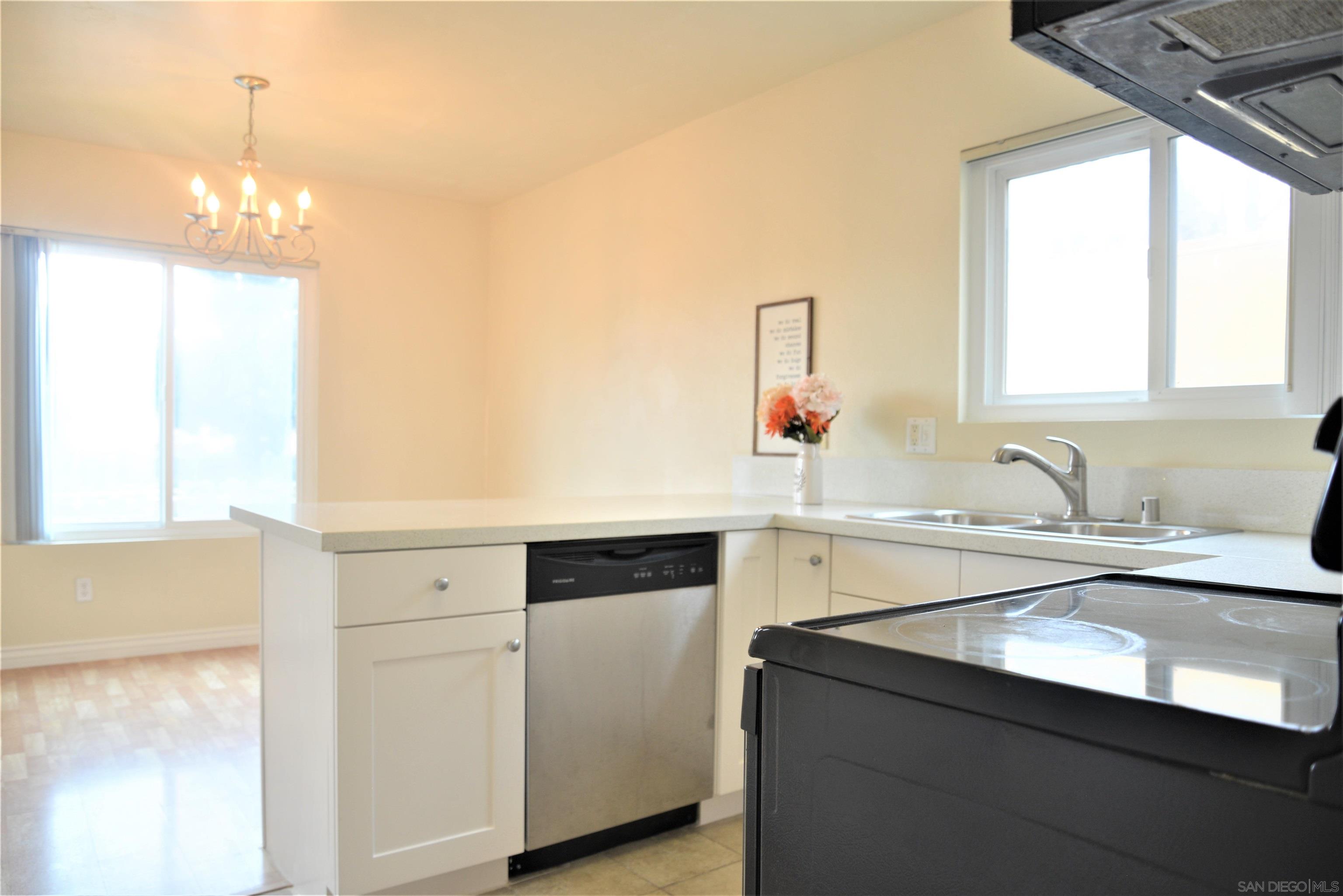 Detail Gallery Image 8 of 25 For 17199  W. Bernardo Drive  205, San Diego,  CA 92127 - 2 Beds | 1 Baths