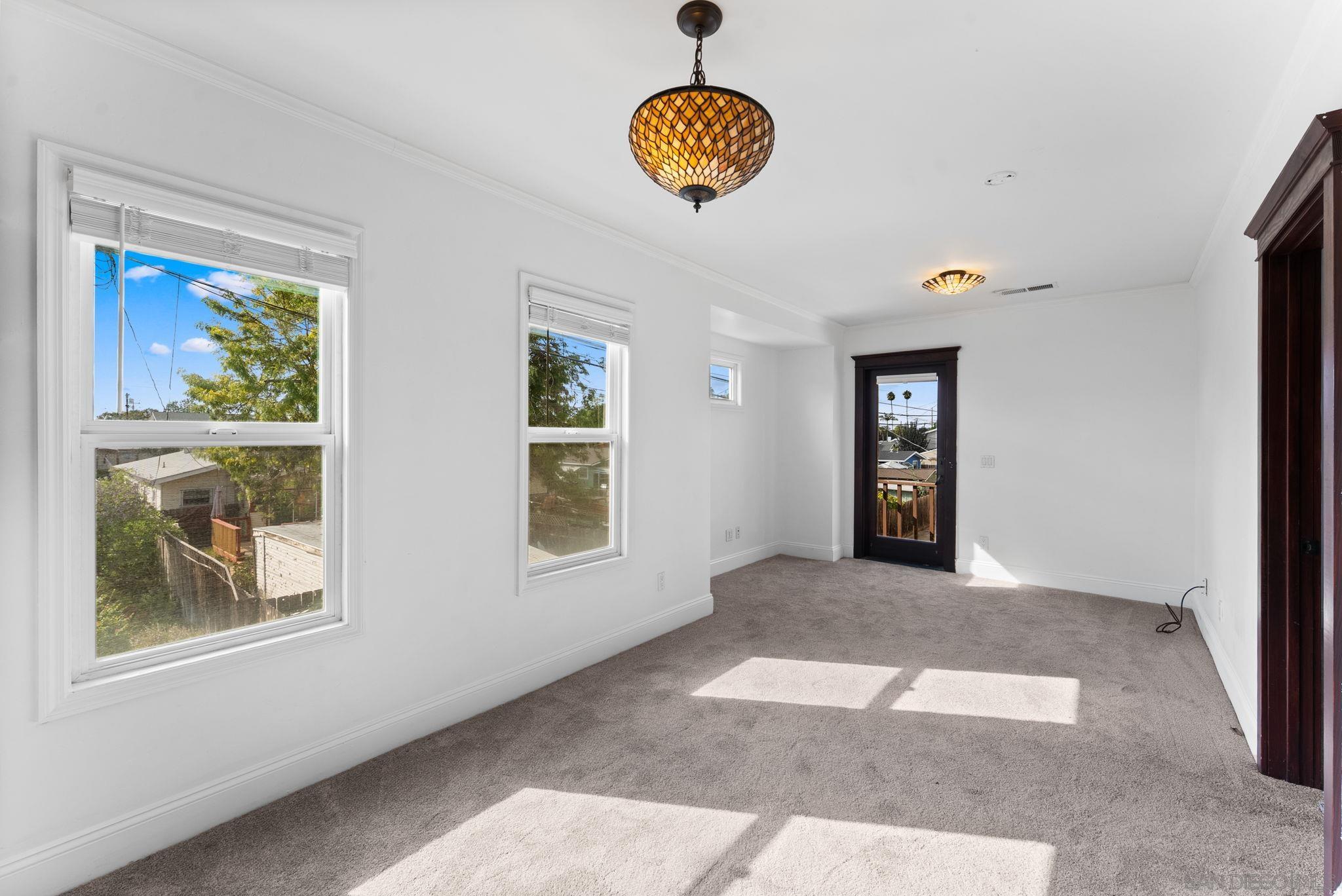 Front Image Thumbnail for SD250040317