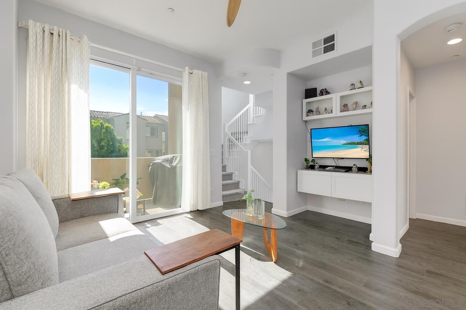 Front Image Thumbnail for SD250040323