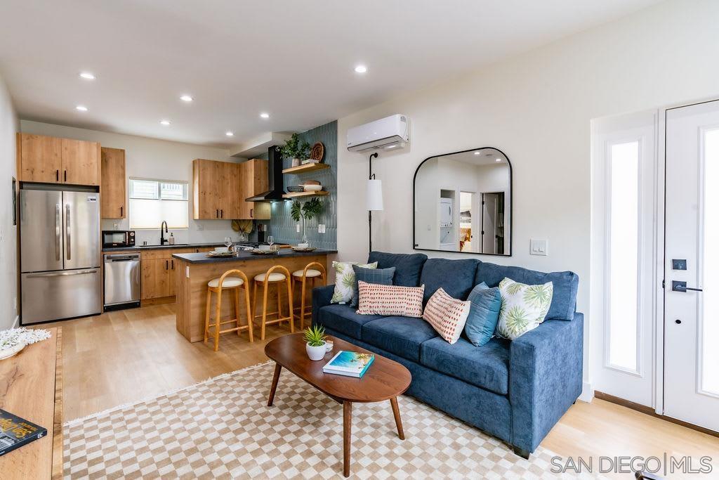 Detail Gallery Image 5 of 23 For 725  Pennsylvania Ave  727-1, San Diego,  CA 92103 - 2 Beds | 1 Baths