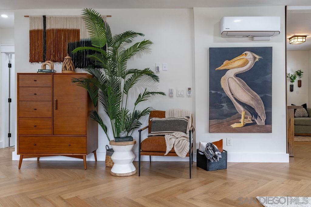 Detail Gallery Image 15 of 64 For 725  Pennsylvania Ave, San Diego,  CA 92103 - 4 Beds | 2/1 Baths