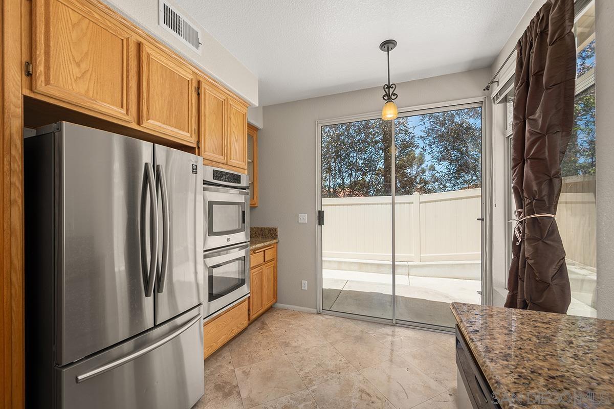 Detail Gallery Image 13 of 38 For 12426  Caminito Brioso, San Diego,  CA 92131 - 3 Beds | 3 Baths