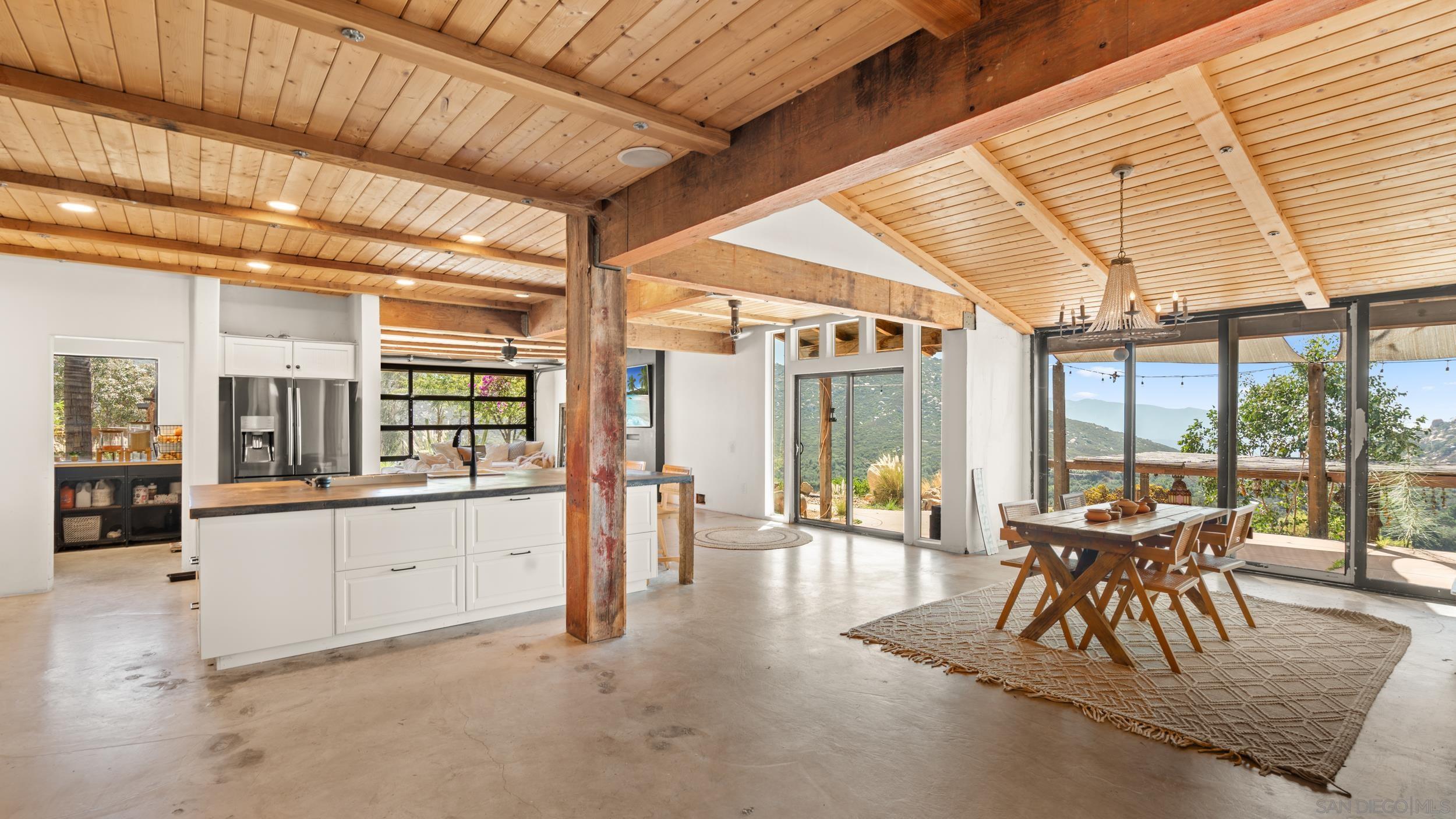 Front Image Thumbnail for SD250040404