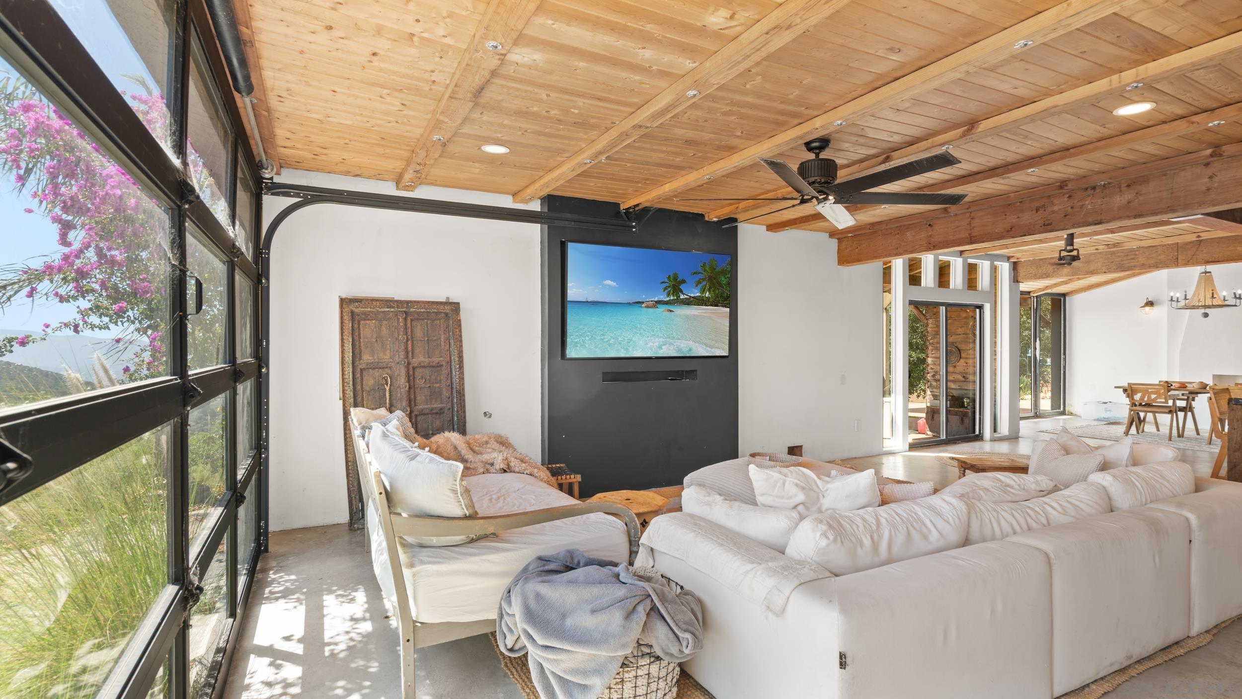 Detail Gallery Image 8 of 43 For 18629  Quail Trail Dr, Jamul,  CA 91935 - 3 Beds | 2 Baths