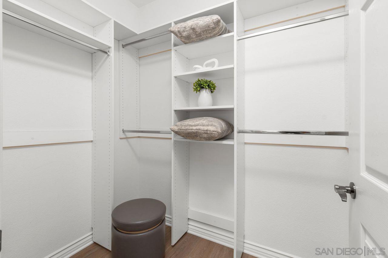 Detail Gallery Image 13 of 40 For 4165  Executive Dr  #F107,  La Jolla,  CA 92037 - 2 Beds | 2 Baths