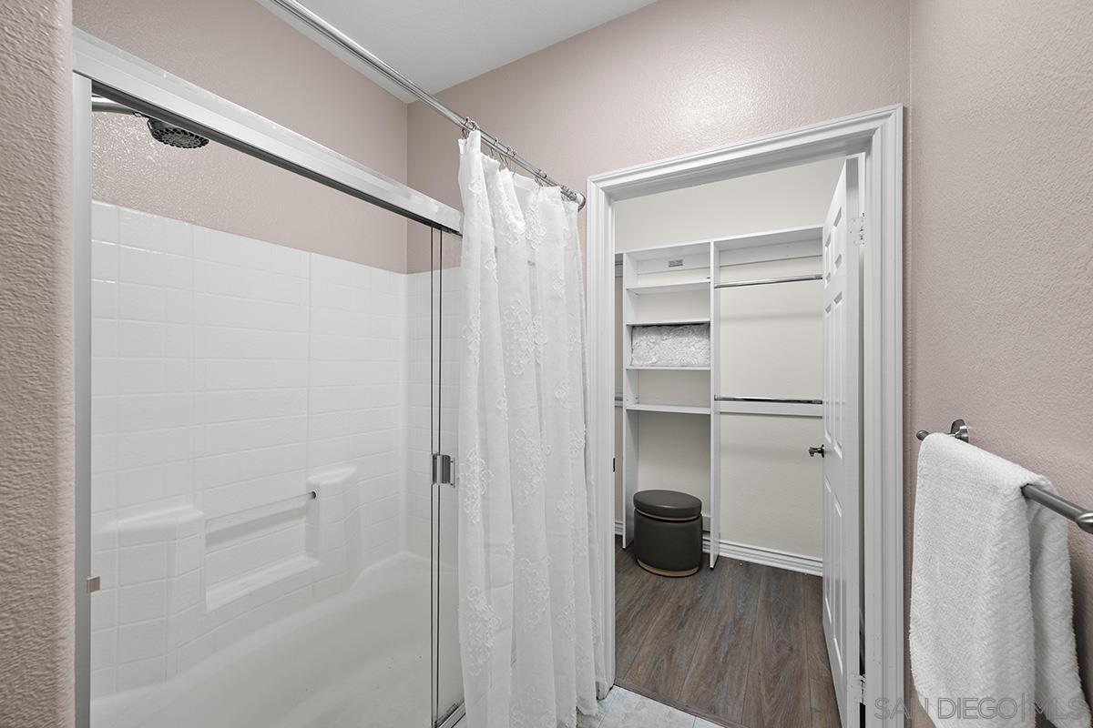 Detail Gallery Image 27 of 59 For 4165  Executive Dr  #F107,  La Jolla,  CA 92037 - 2 Beds | 2 Baths