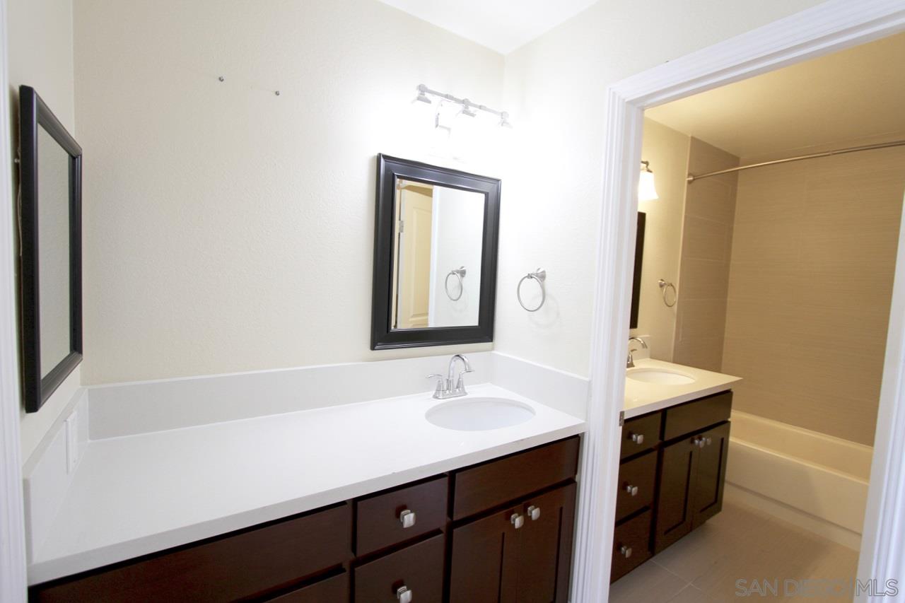 Detail Gallery Image 12 of 23 For 4224  Loma Riviera Ln, San Diego,  CA 92110 - 3 Beds | 2 Baths