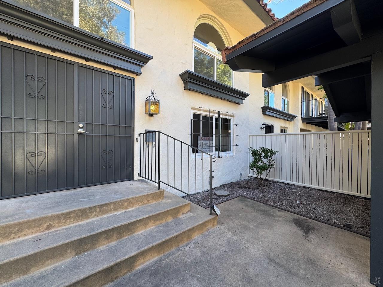 Detail Gallery Image 23 of 24 For 4224  Loma Riviera Ln, San Diego,  CA 92110 - 3 Beds | 2 Baths