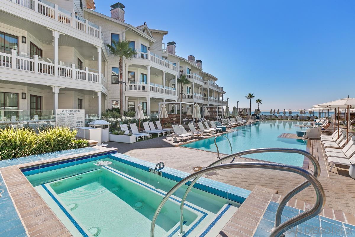 Detail Gallery Image 5 of 19 For 1500  Orange Ave  #10,  Coronado,  CA 92118 - 2 Beds | 2 Baths
