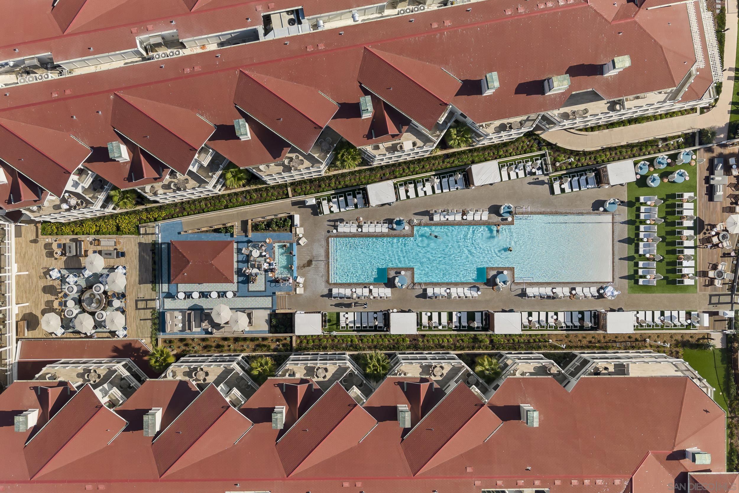 Detail Gallery Image 10 of 19 For 1500  Orange Ave  #10,  Coronado,  CA 92118 - 2 Beds | 2 Baths