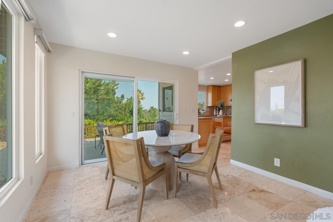 Detail Gallery Image 35 of 70 For 3018  Xana Way, Carlsbad,  CA 92009 - 4 Beds | 3 Baths