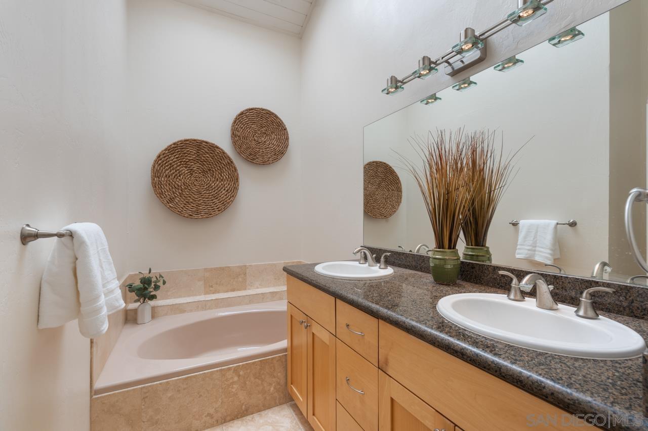 Detail Gallery Image 47 of 70 For 3018  Xana Way, Carlsbad,  CA 92009 - 4 Beds | 3 Baths