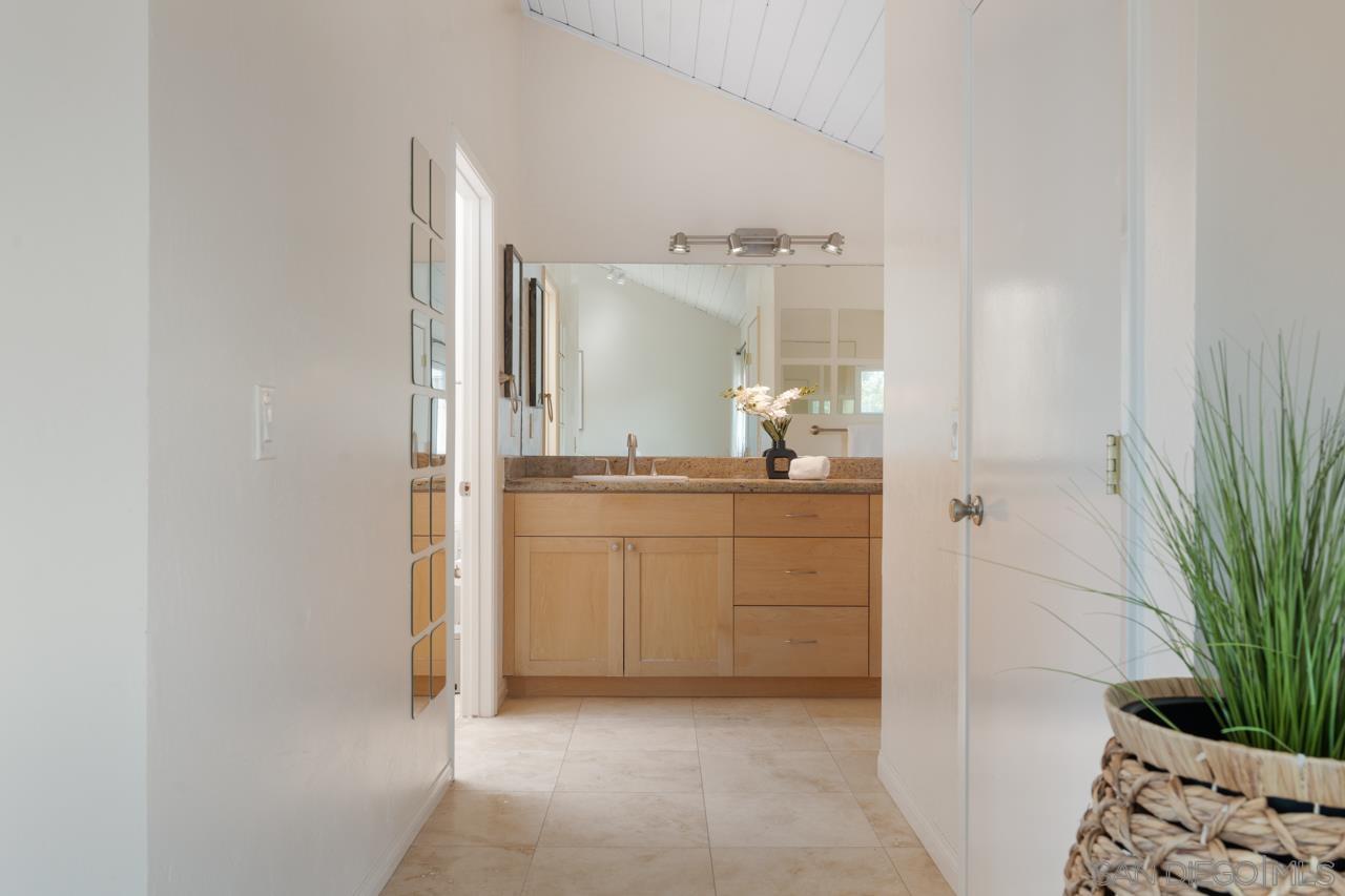 Detail Gallery Image 55 of 70 For 3018  Xana Way, Carlsbad,  CA 92009 - 4 Beds | 3 Baths