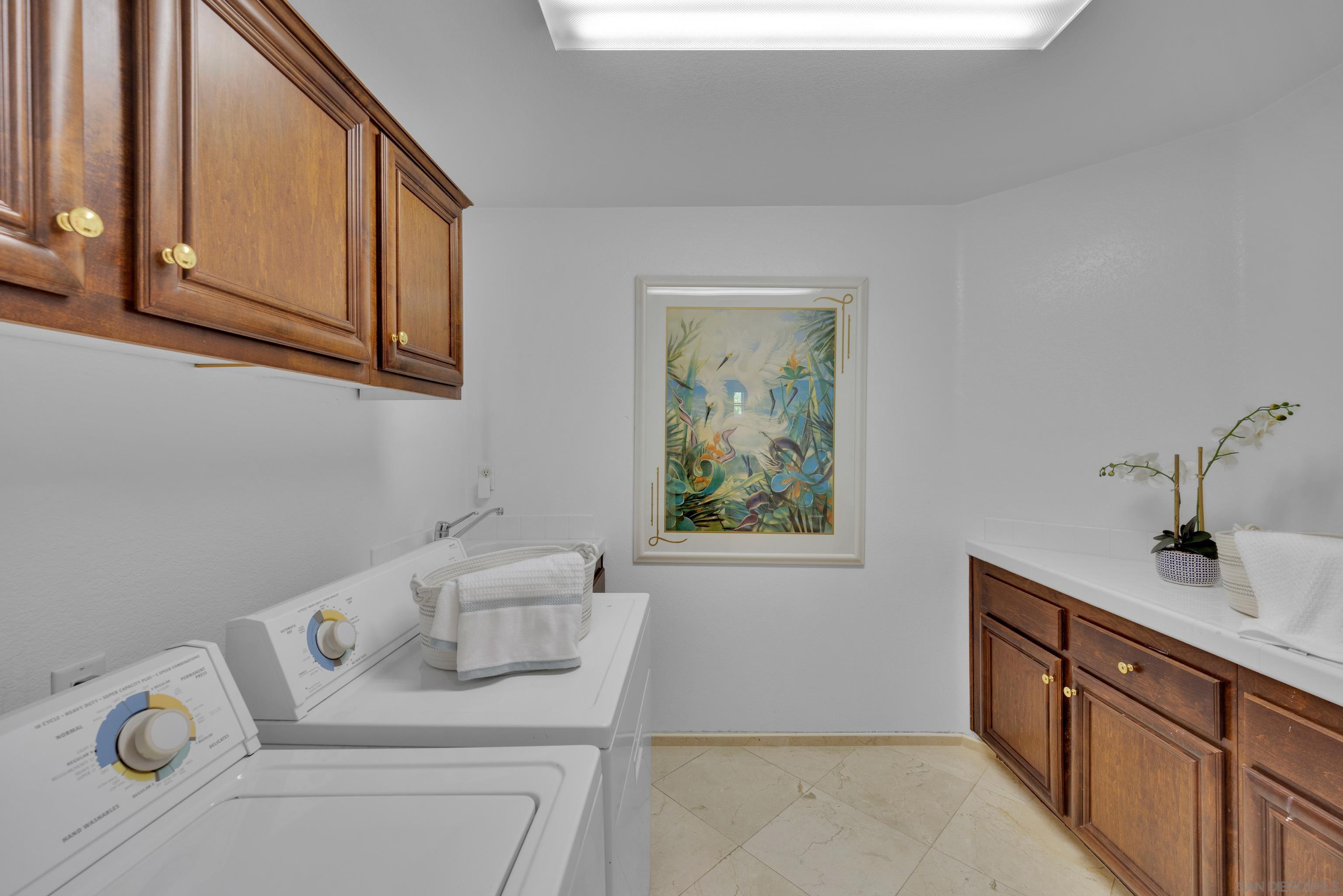 Detail Gallery Image 34 of 75 For 1288  Sunrise Way, Escondido,  CA 92029 - 5 Beds | 4 Baths