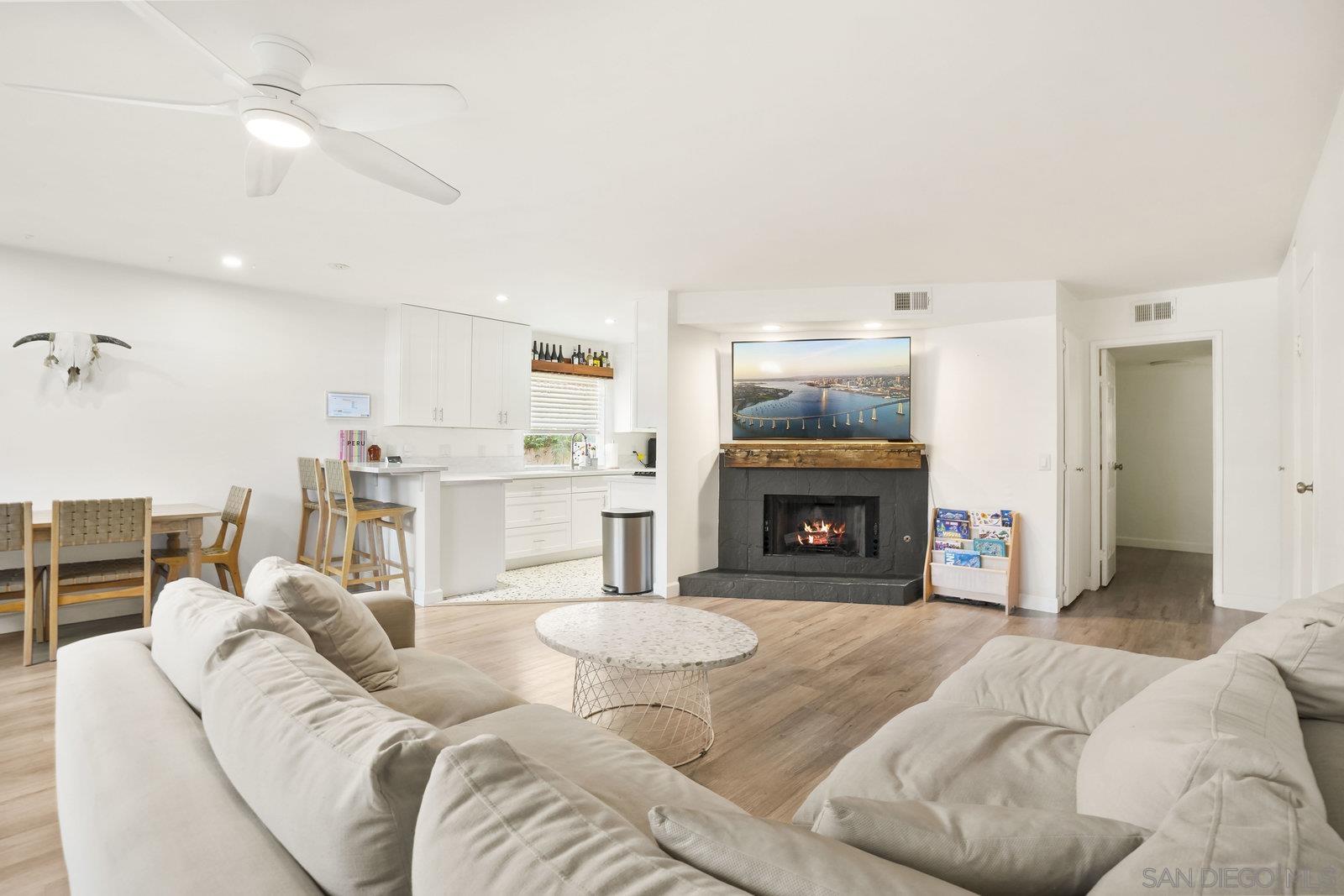 Front Image Thumbnail for SD250040431