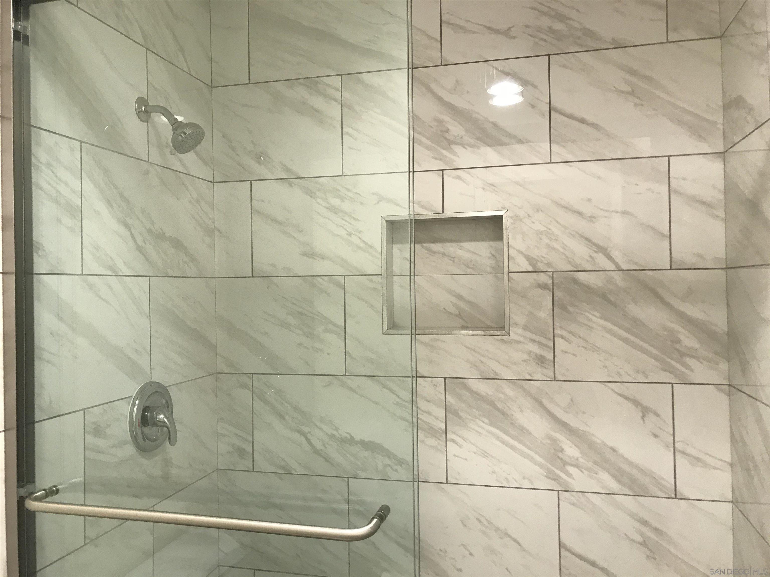 Detail Gallery Image 5 of 10 For 10848  Aderman  147, San Diego,  CA 92126 - 2 Beds | 2 Baths