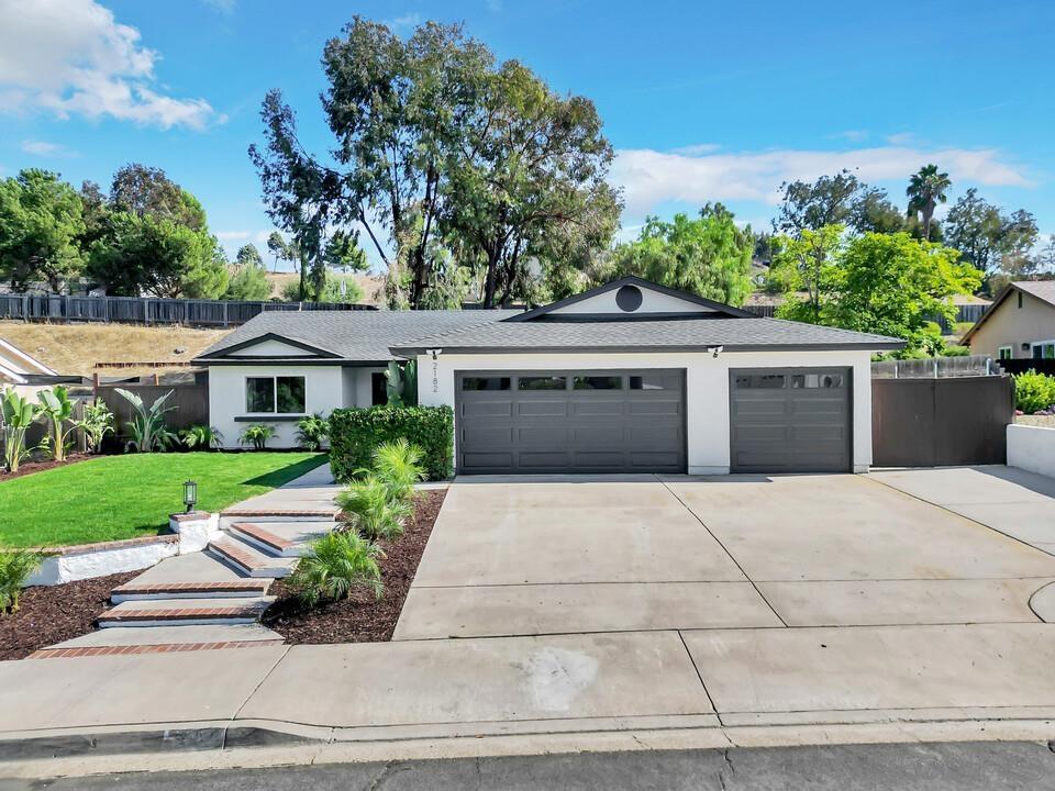 Front Image Thumbnail for SD250040456