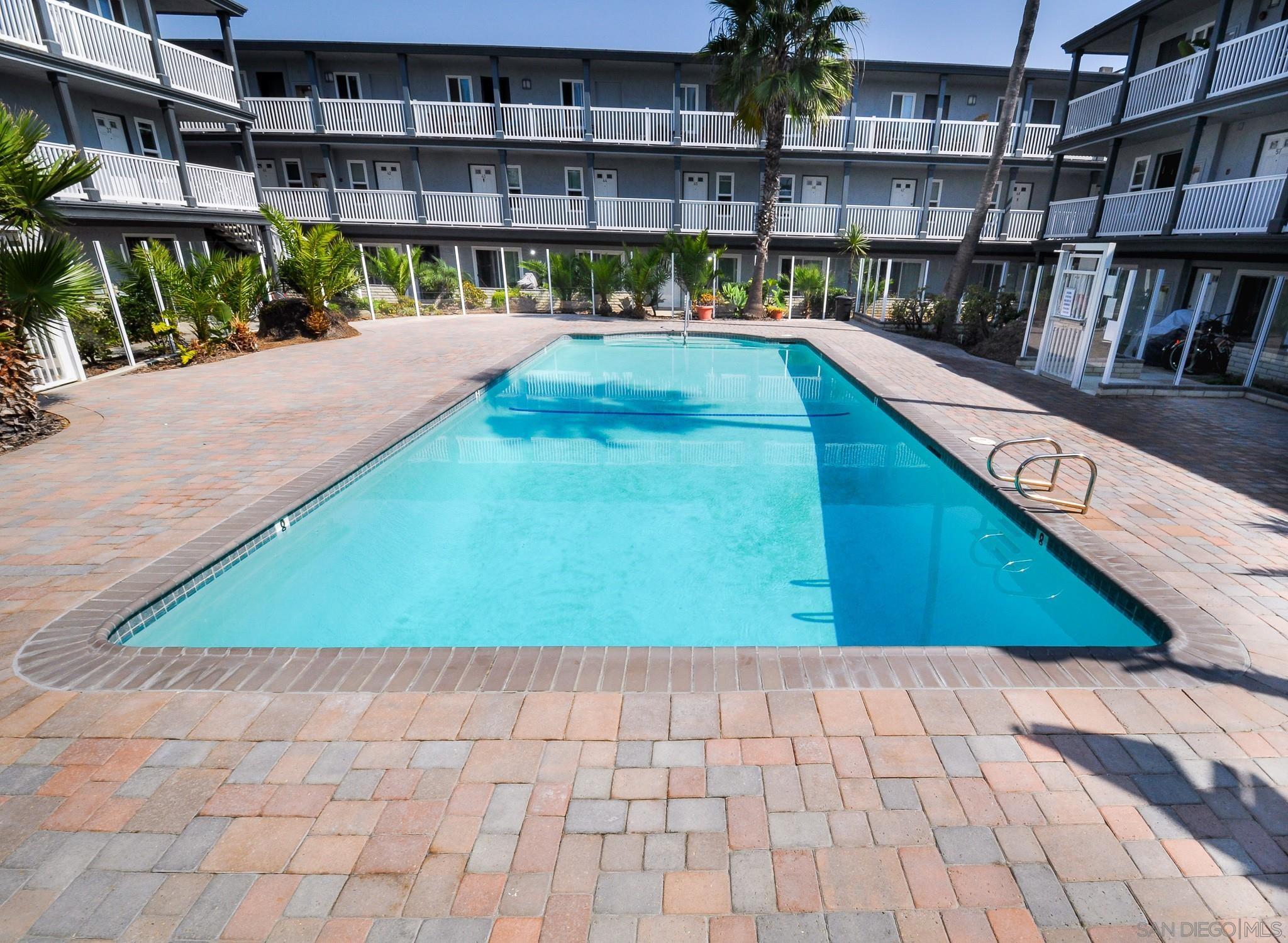 Detail Gallery Image 17 of 23 For 1111  Seacoast Drive  #3,  Imperial Beach,  CA 91932 - 2 Beds | 2 Baths