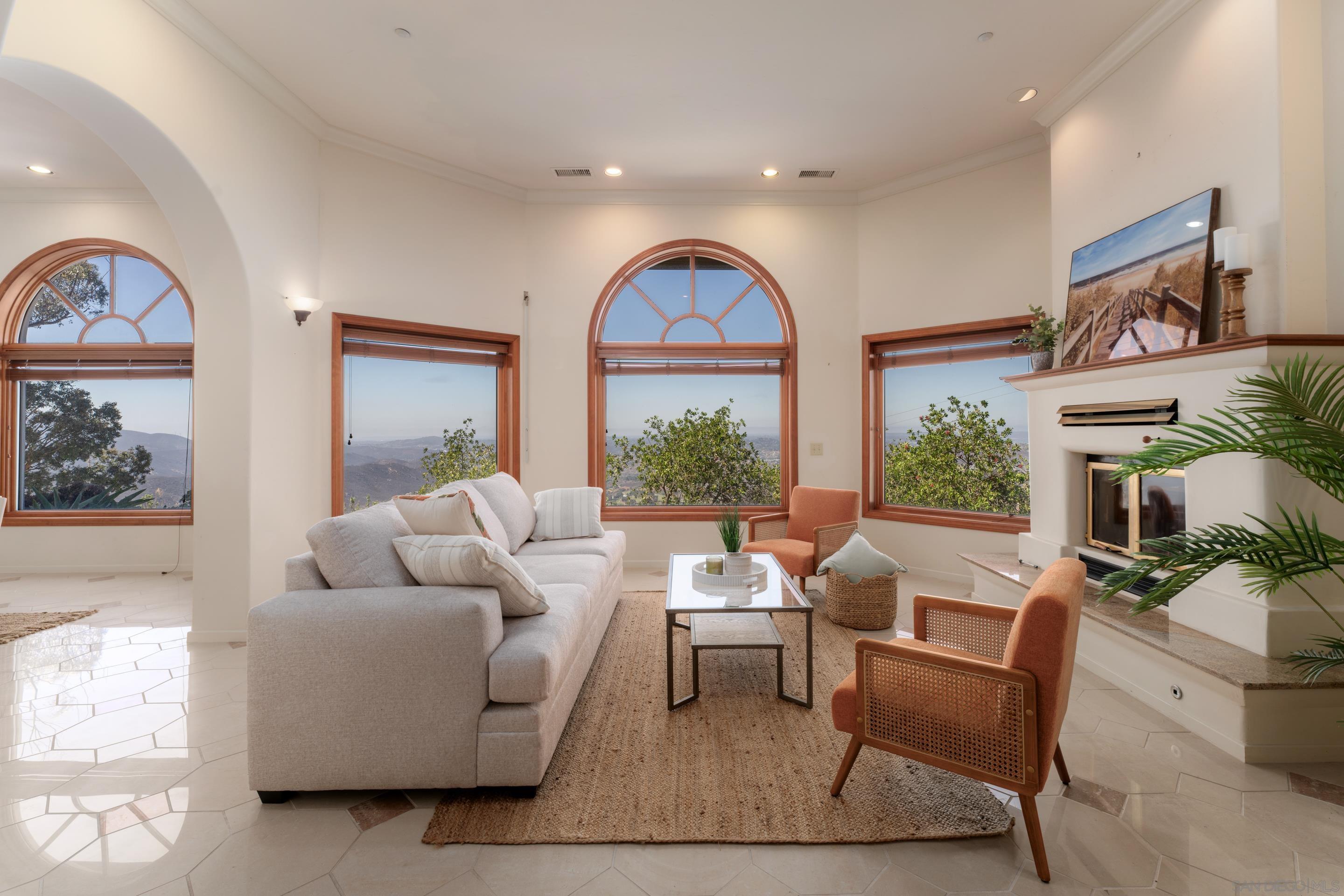 Front Image Thumbnail for SD250040483