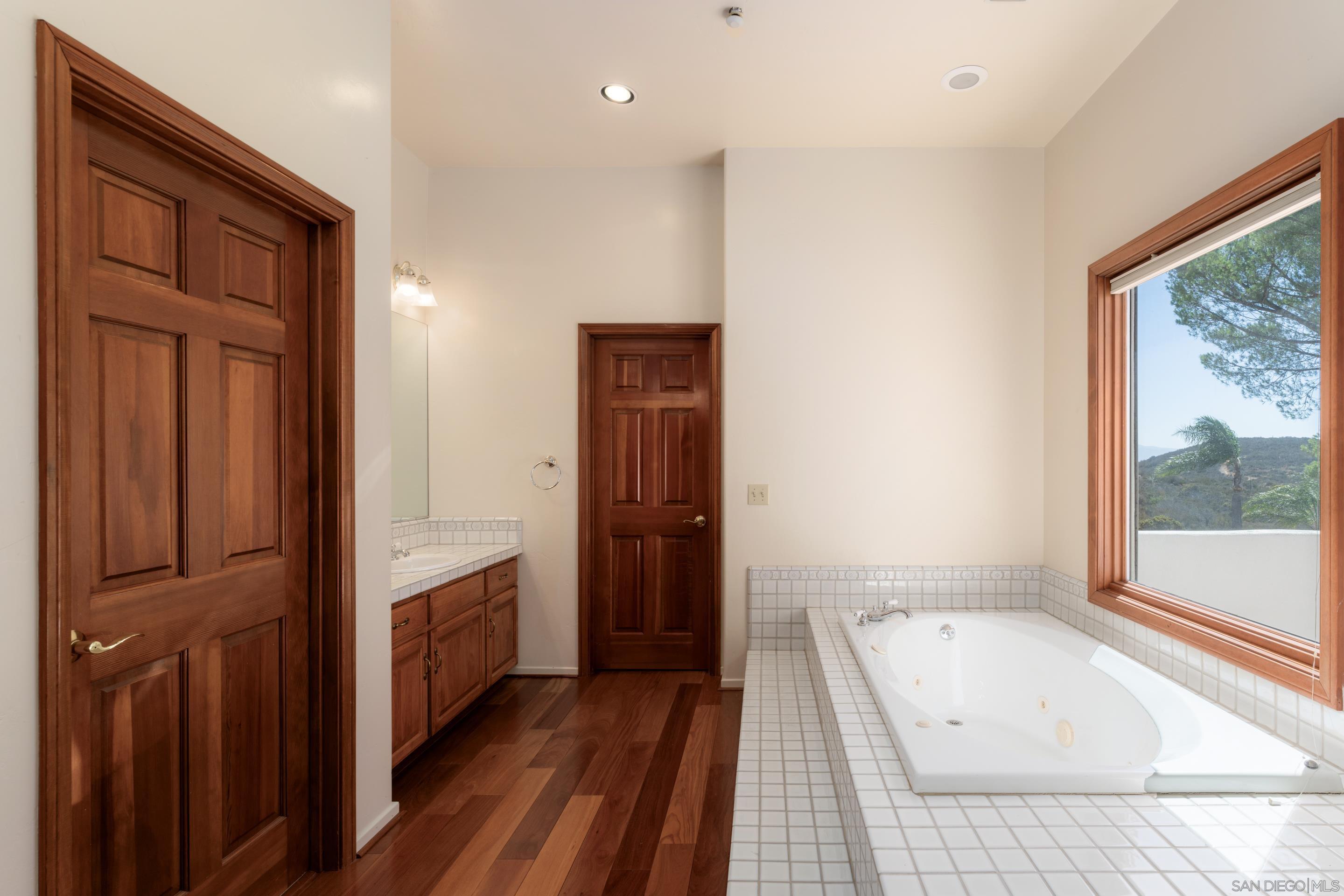 Detail Gallery Image 27 of 72 For 4029  Alta Loma Dr, Jamul,  CA 91935 - 6 Beds | 6/1 Baths