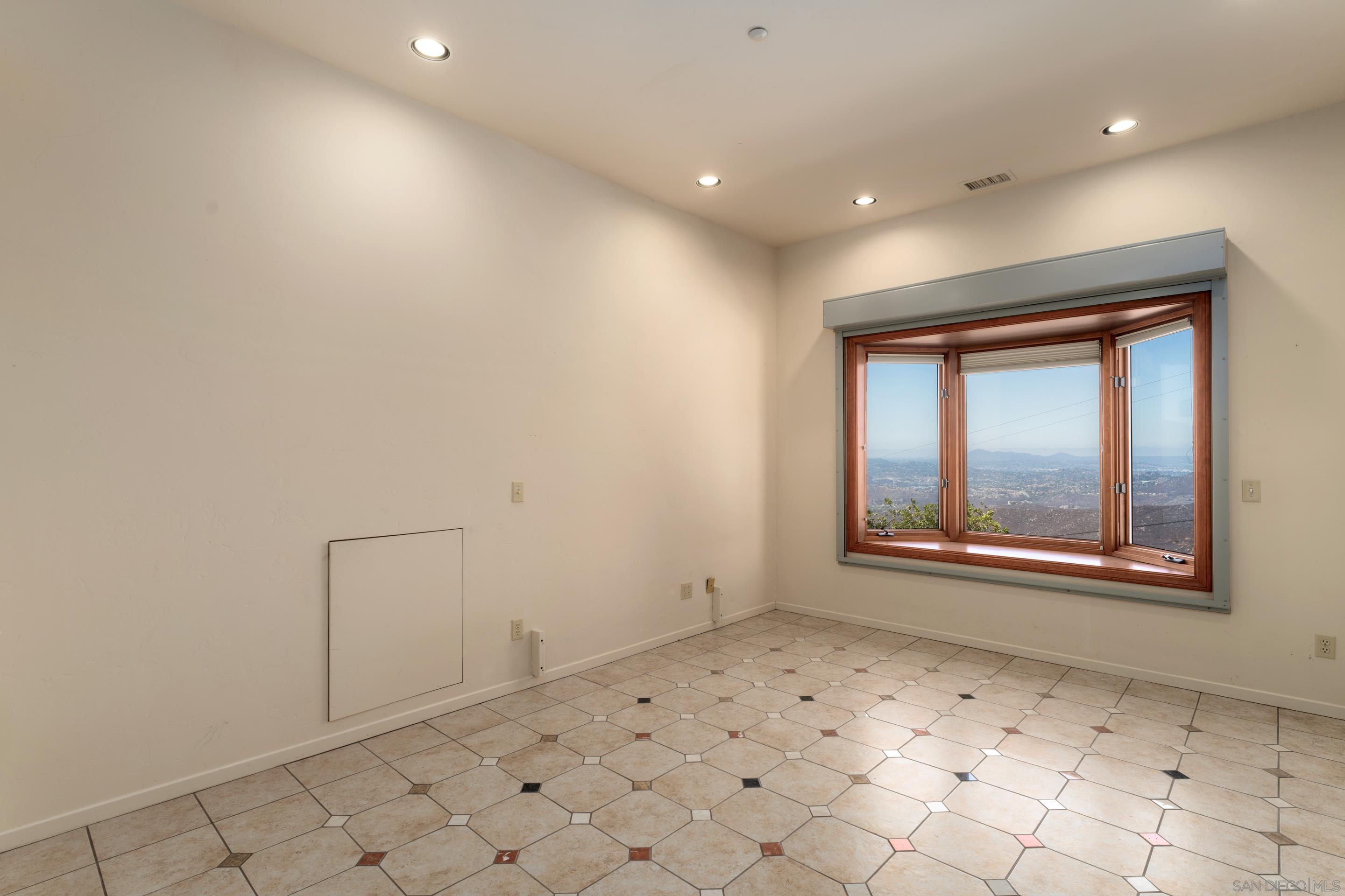 Detail Gallery Image 47 of 72 For 4029  Alta Loma Dr, Jamul,  CA 91935 - 6 Beds | 6/1 Baths