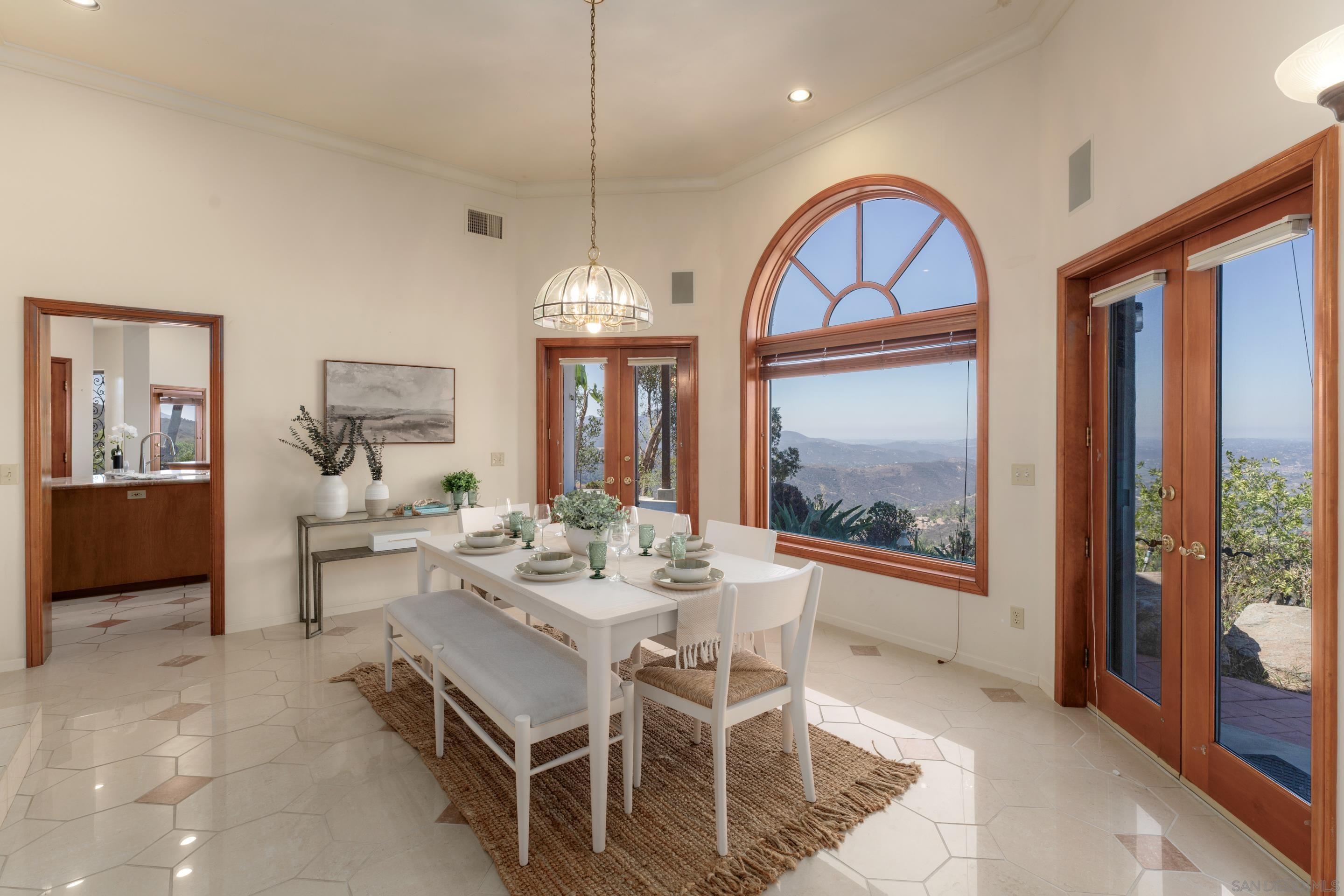 Detail Gallery Image 8 of 72 For 4029  Alta Loma Dr, Jamul,  CA 91935 - 6 Beds | 6/1 Baths